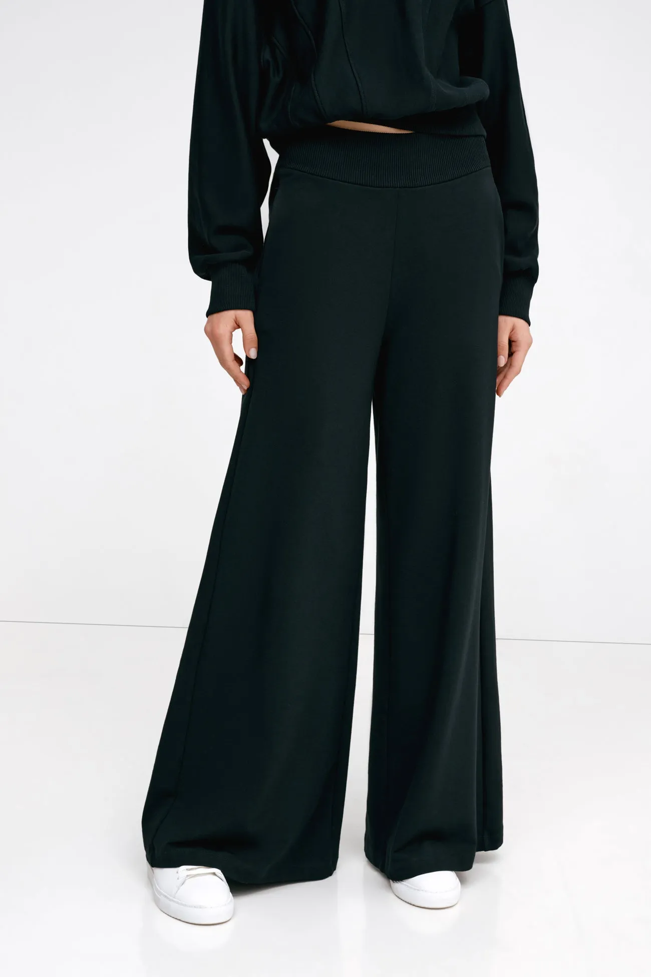 Everyday Wear Easton Sweatpants