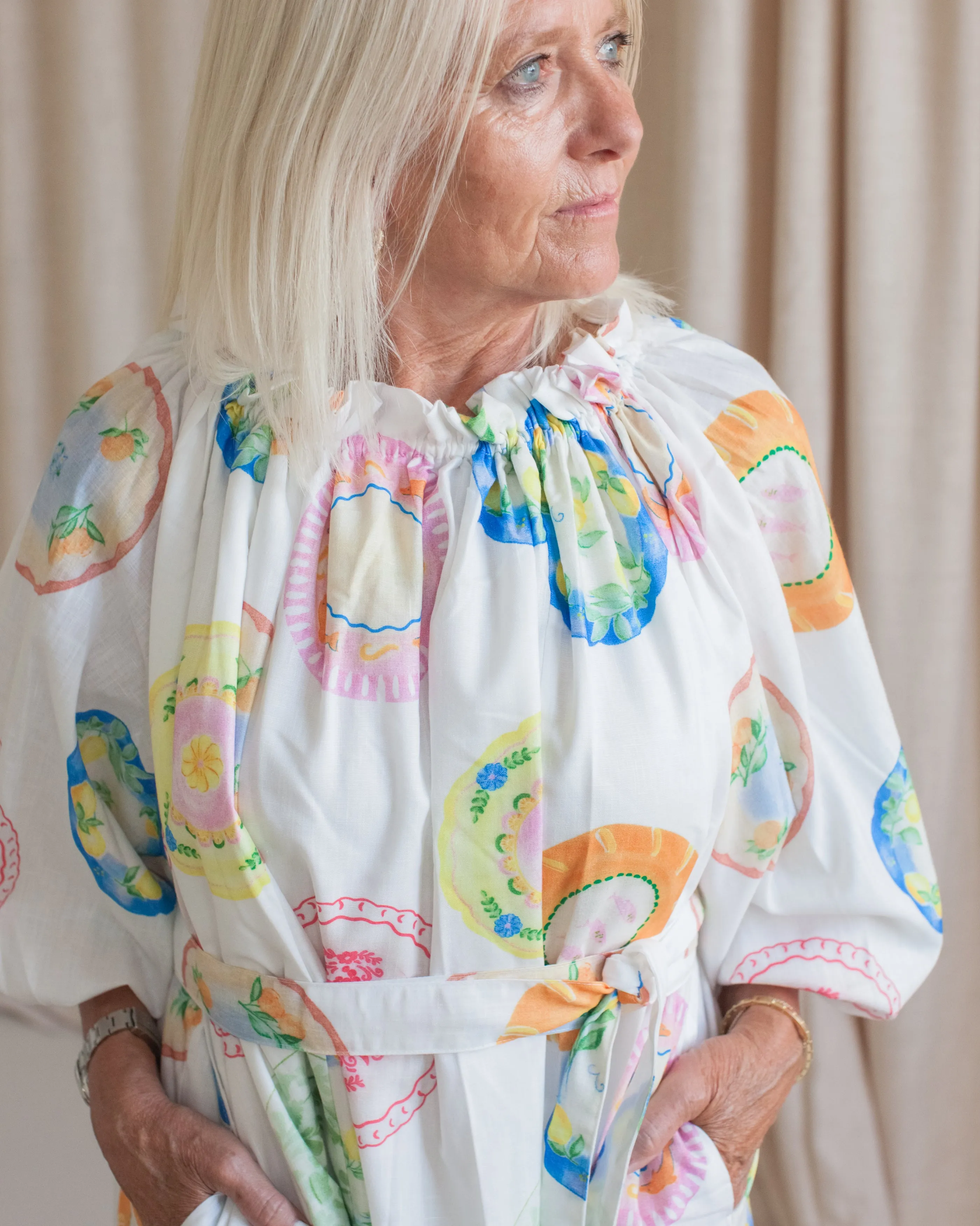 Minimal Curve Seville Belted Dress