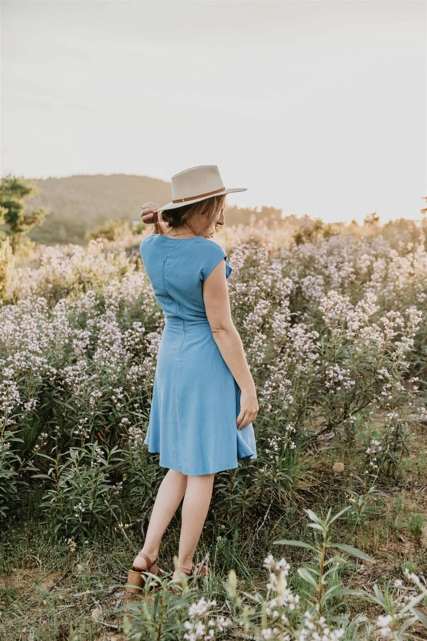 Side Slit Light Fabric Spicy Xena in Cornflower Blue