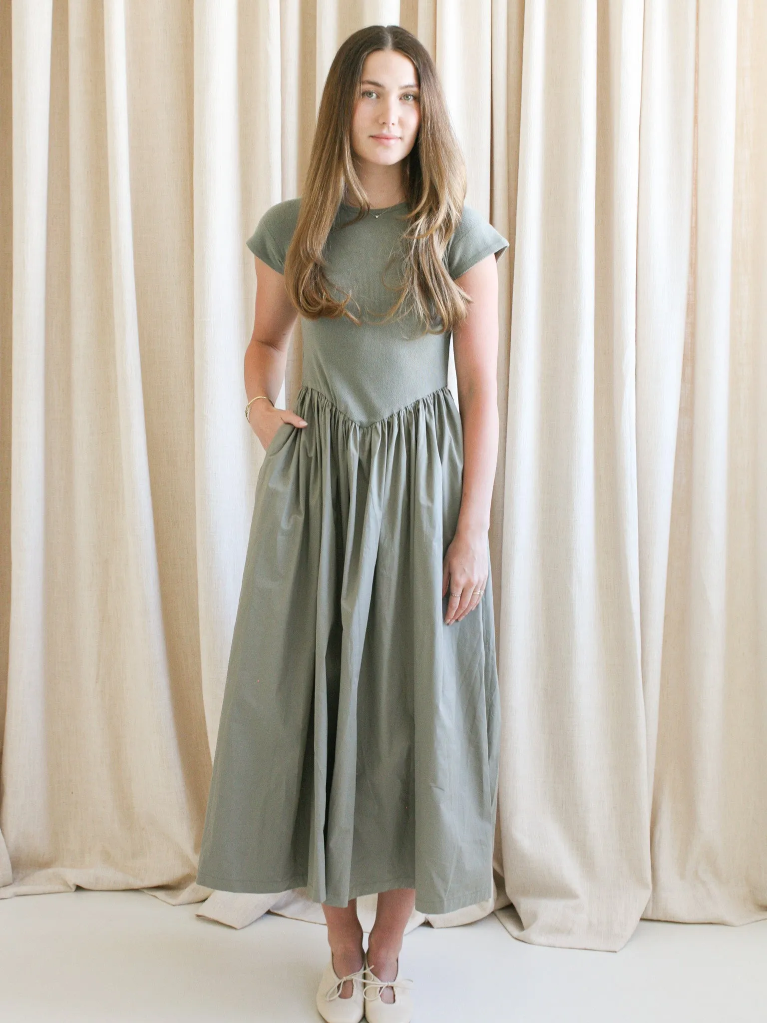 Hannah Poplin Midi Dress Casual Layers Side-Slit