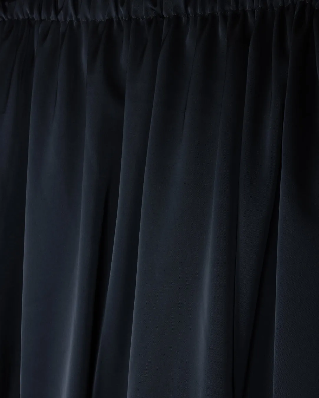 Fitted Cut Fashion Week Ready Elastic Ruffle Waisted Full Skirt