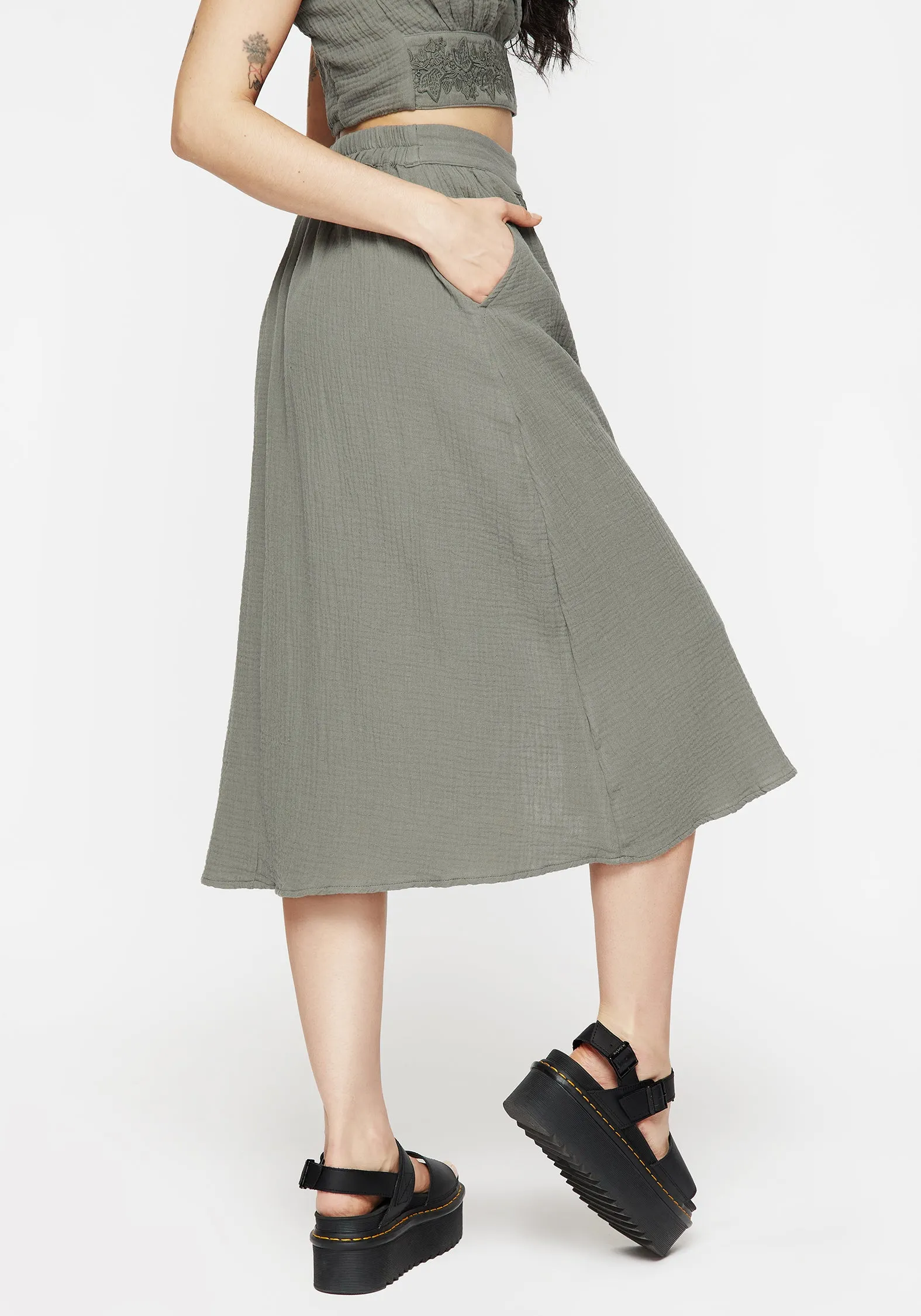 Alder Cotton Ivy Detail Midi Skirt Sleek Outfit Street Edge