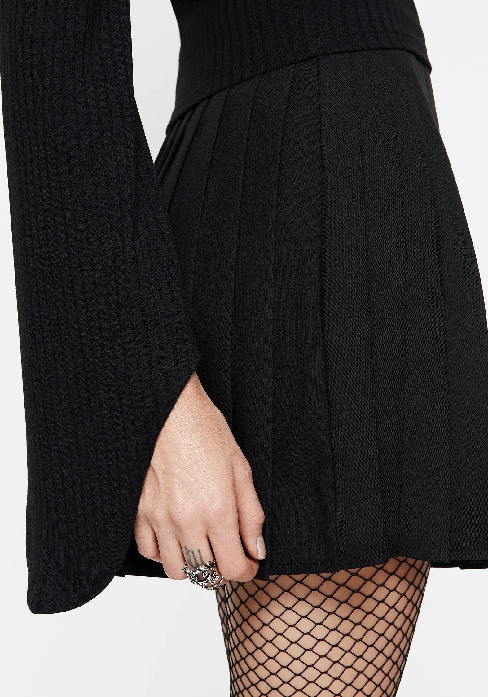 Amata Square Neck Flared Long Sleeve Top RelaxedSilhouette Yarn Dyed Pattern Cloth