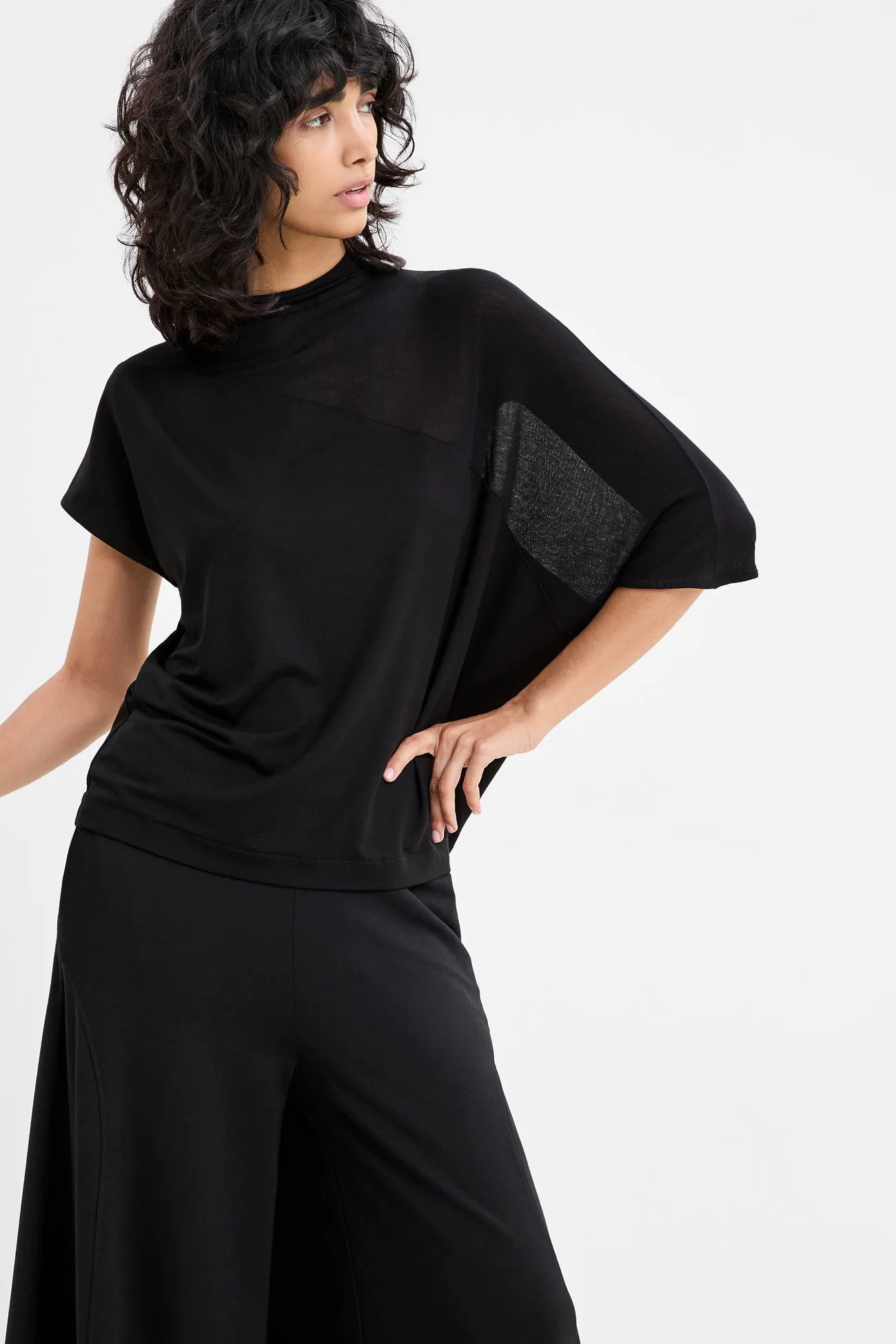 BondedShoulderTaping ReflectiveTrims Ariel Top