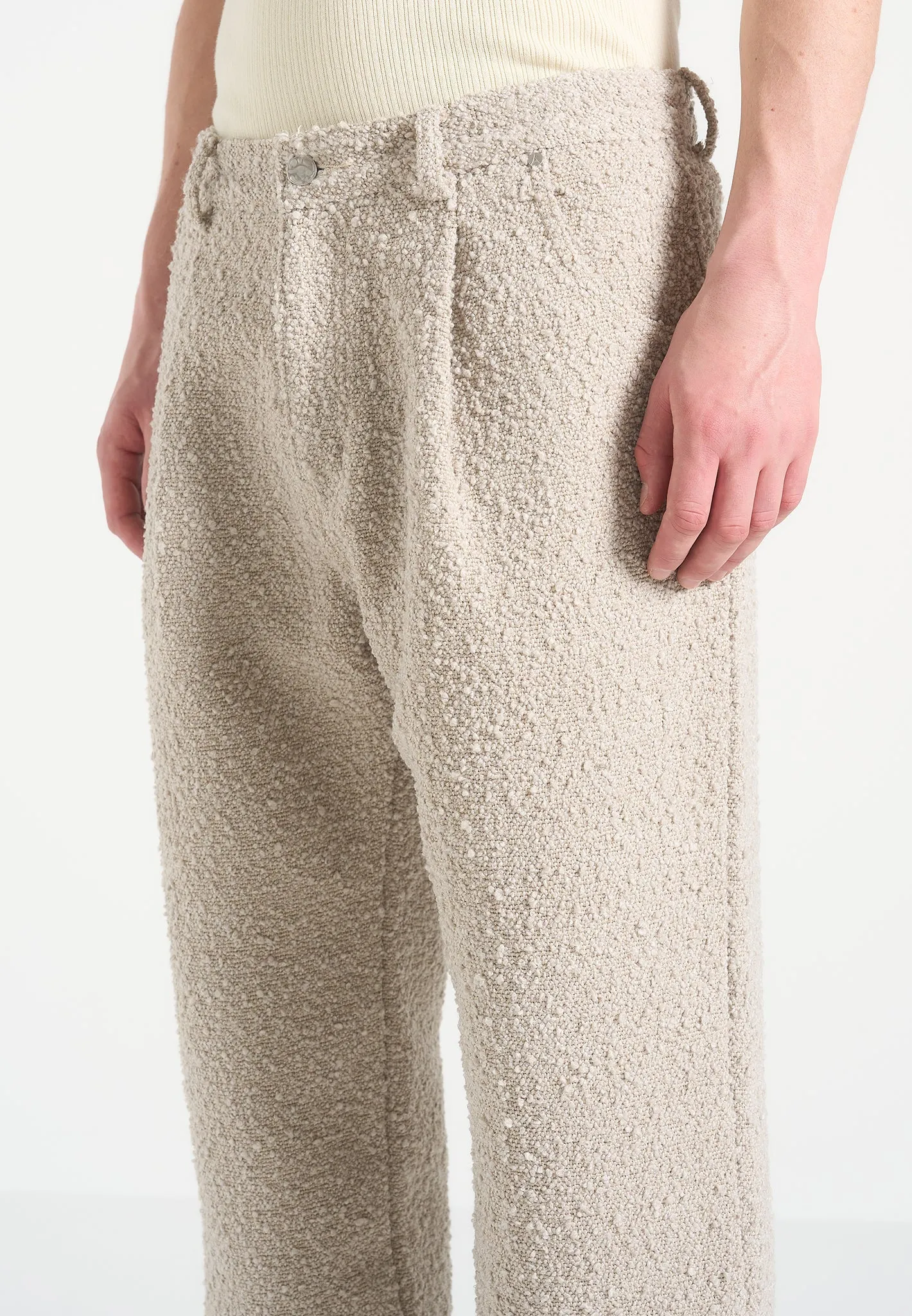 Weekend Getaway Outdoor Adventure Picnic Style Arnault - Boucle Pleated Jeans - Beige