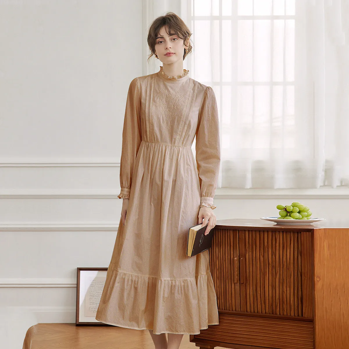 Aurelia Retro Long-sleeve Khaki Dress Minimalist Layering