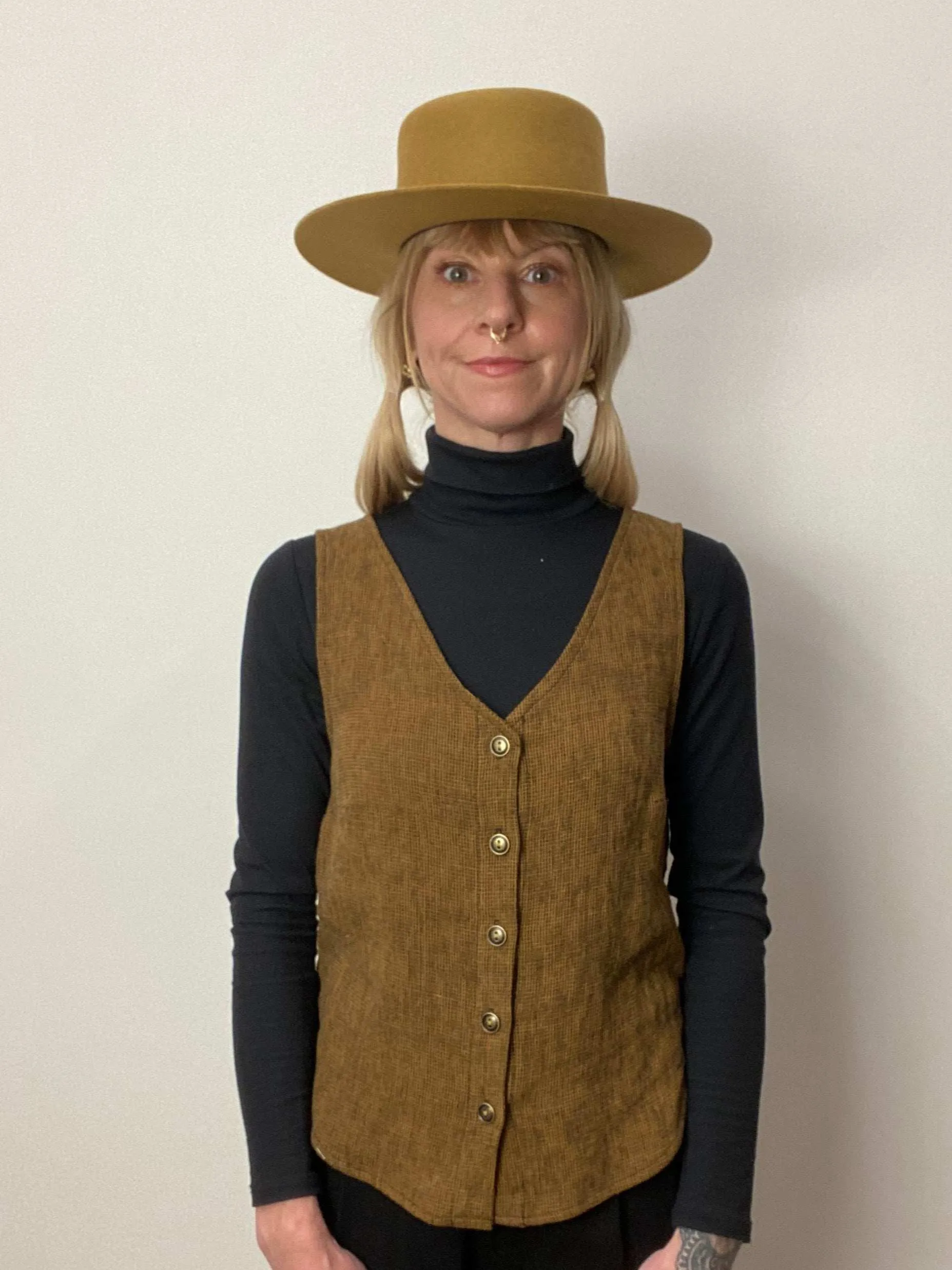 Lightweight Thermal Aviva Top in Golden Checker