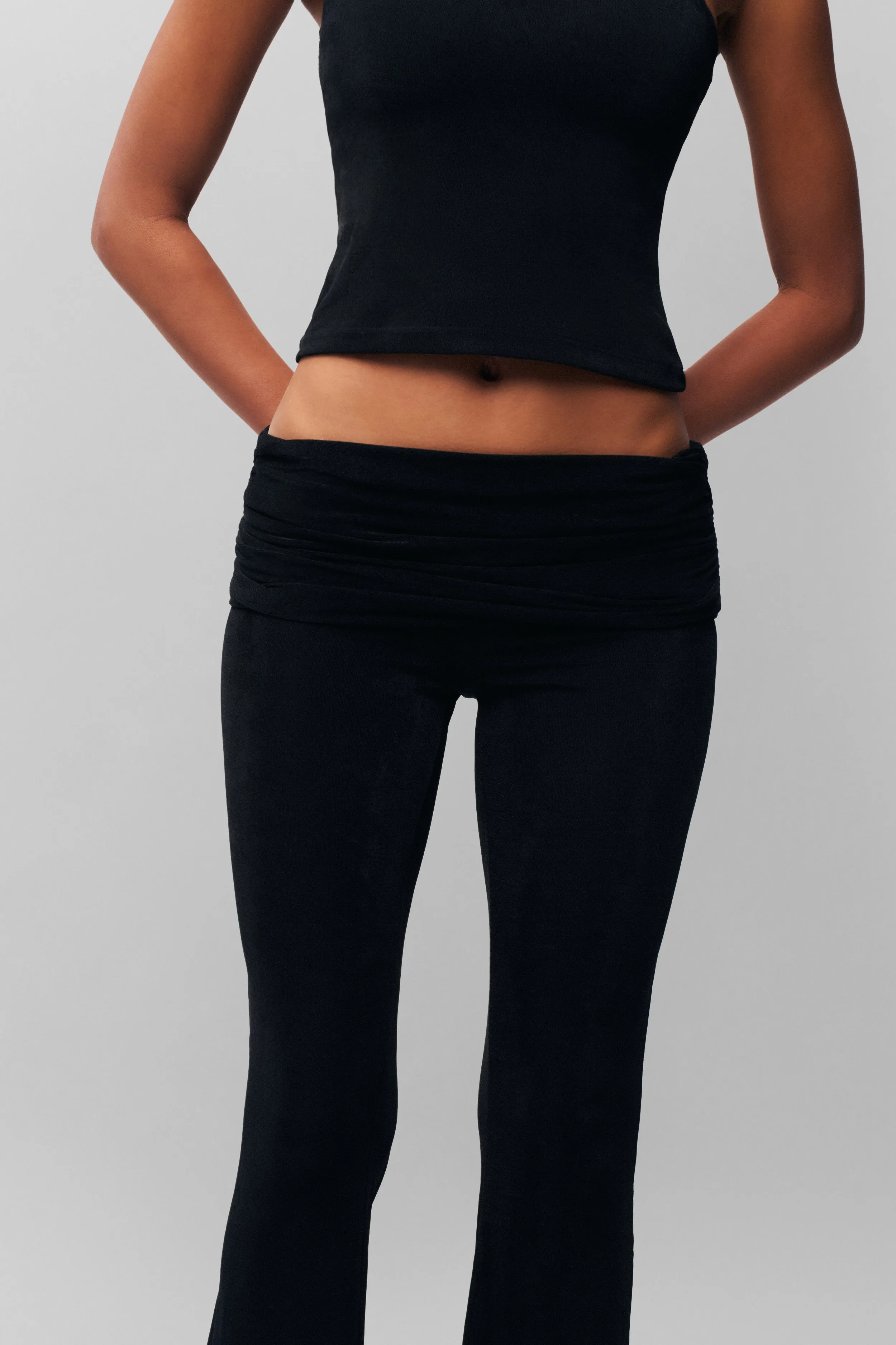 Azia Pant Casual Design