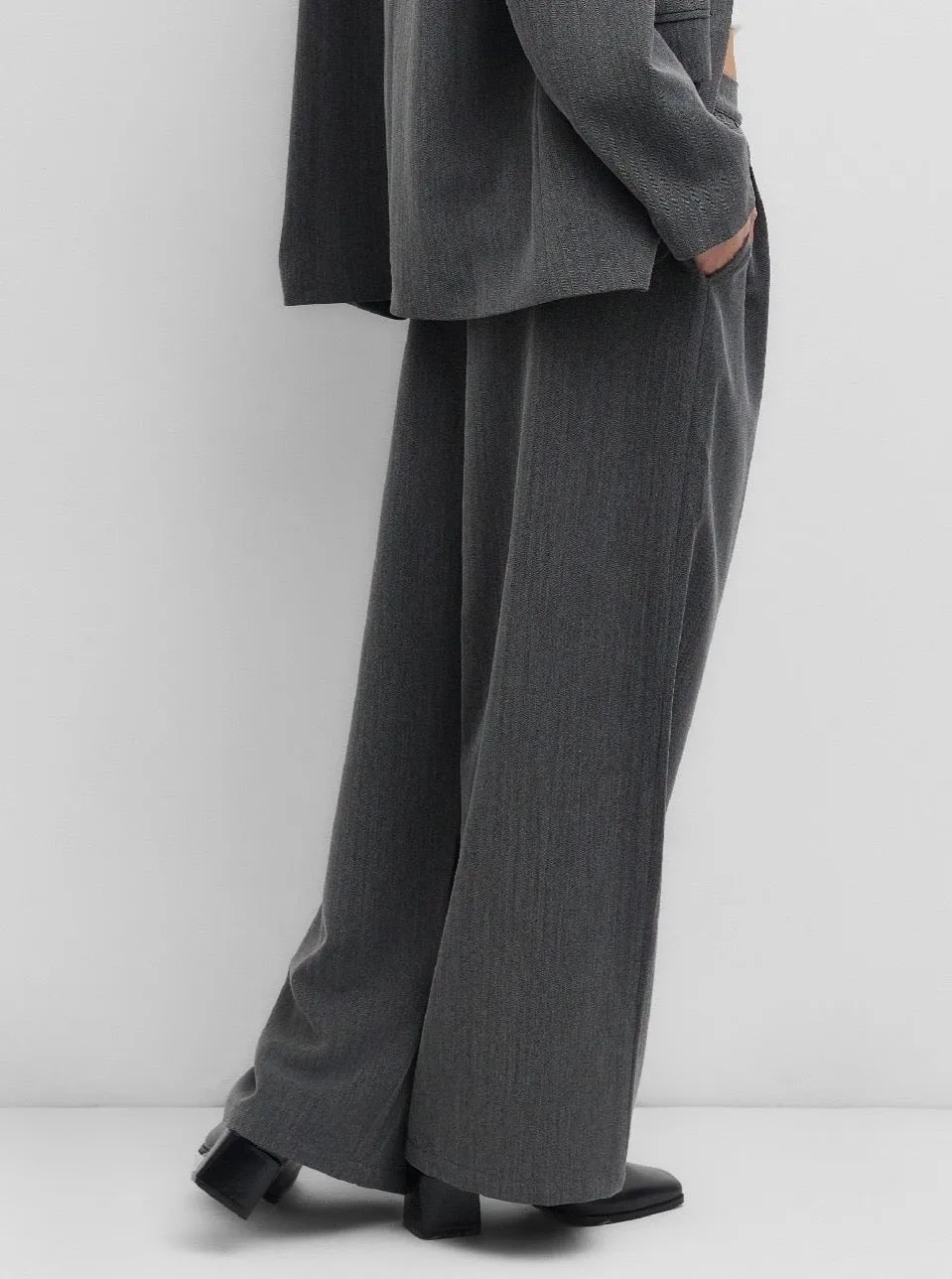 Casual Friday Versatile Baldwin Trouser - Grey