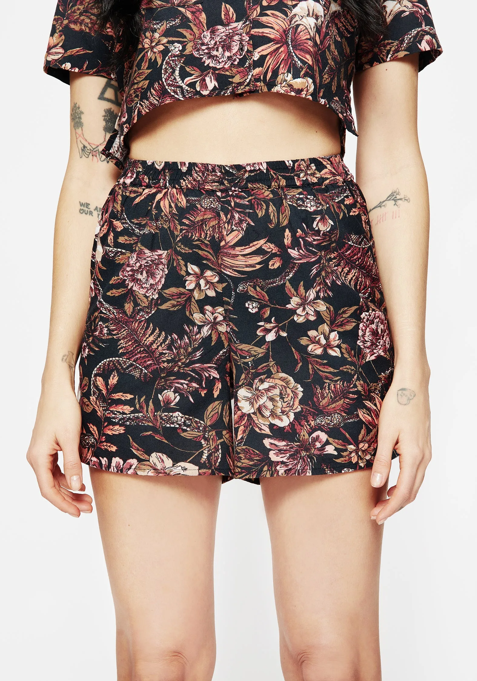 SlimFit RecyclablePackaging Bashe Cotton Floral Snake Print Shorts