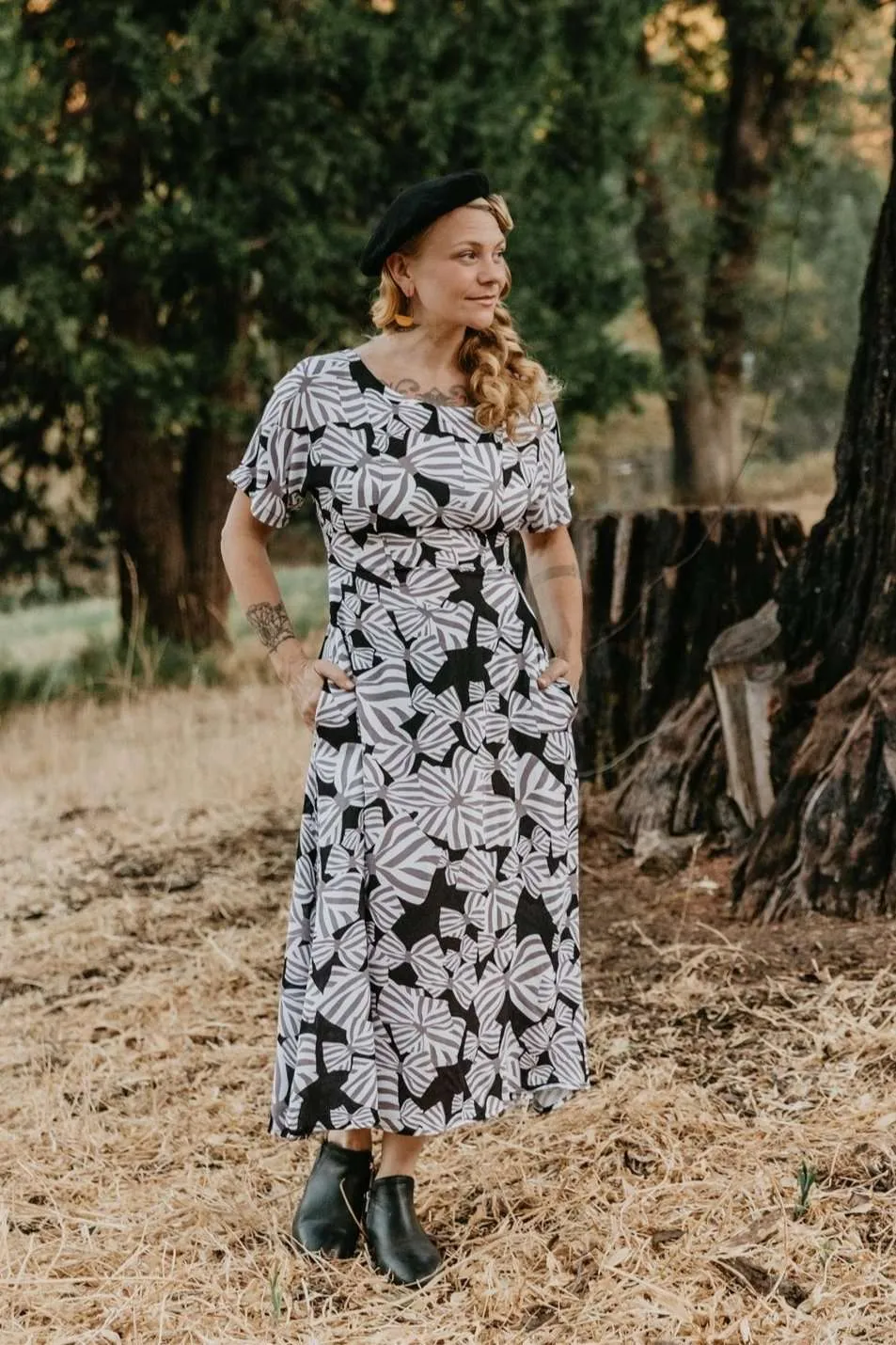 Bella Dress in Bow Tie Challis Shiny surface