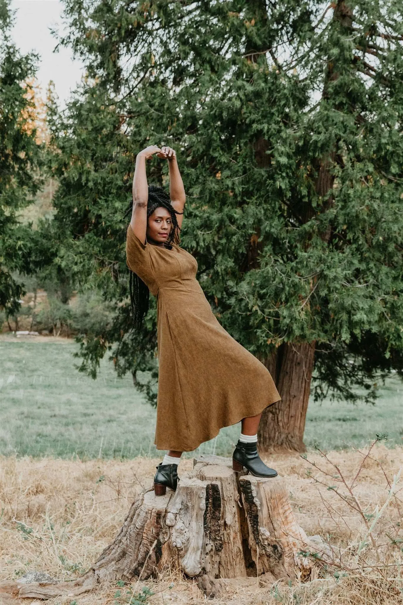 Bella Dress in Golden Checker Elegant Finish