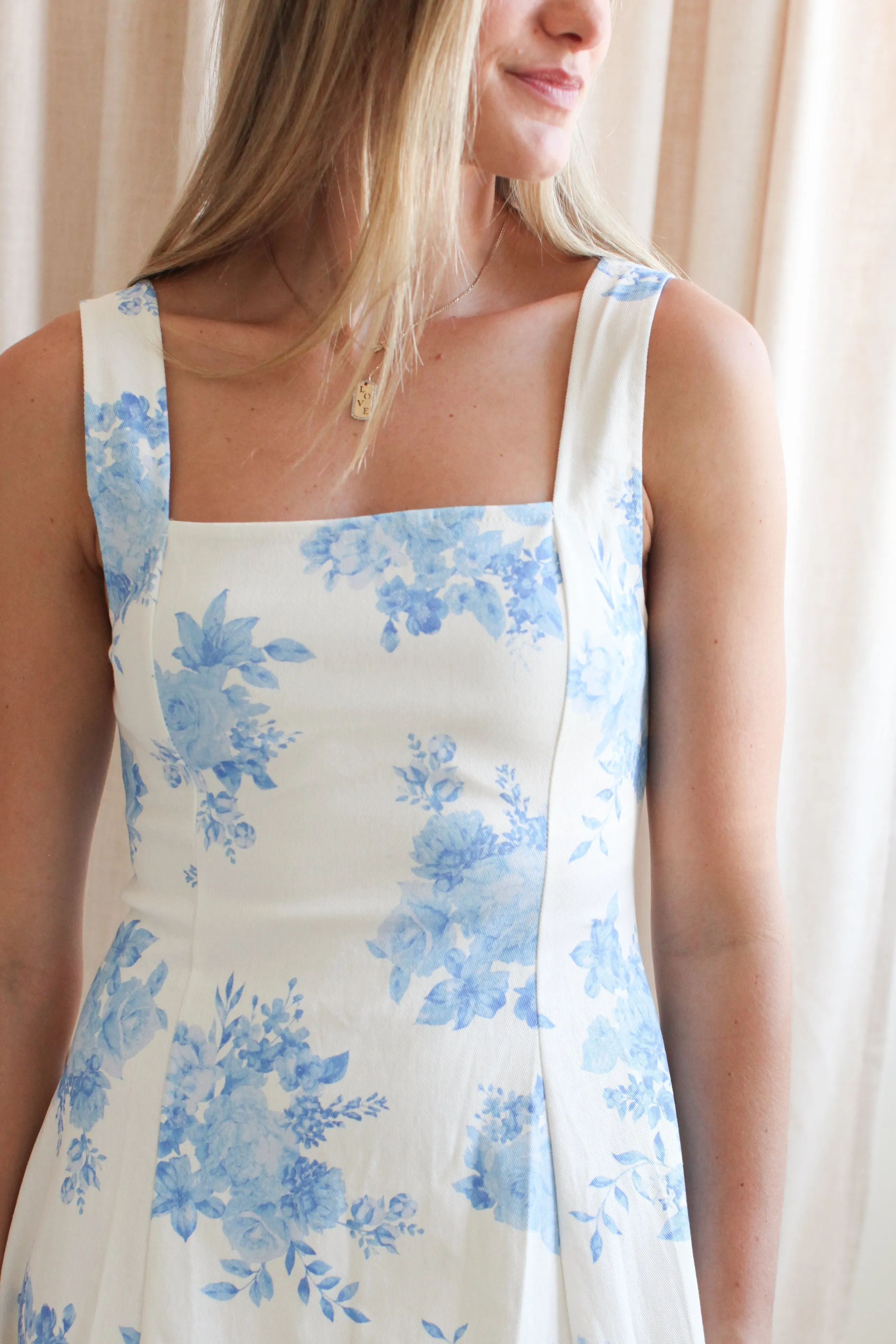 Collins Floral Midi Dress Lace Fine Relaxed Fit