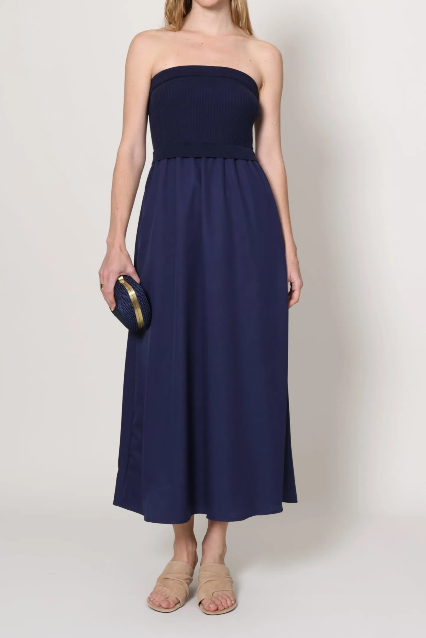 Statement Look effortless grace Athena Dress