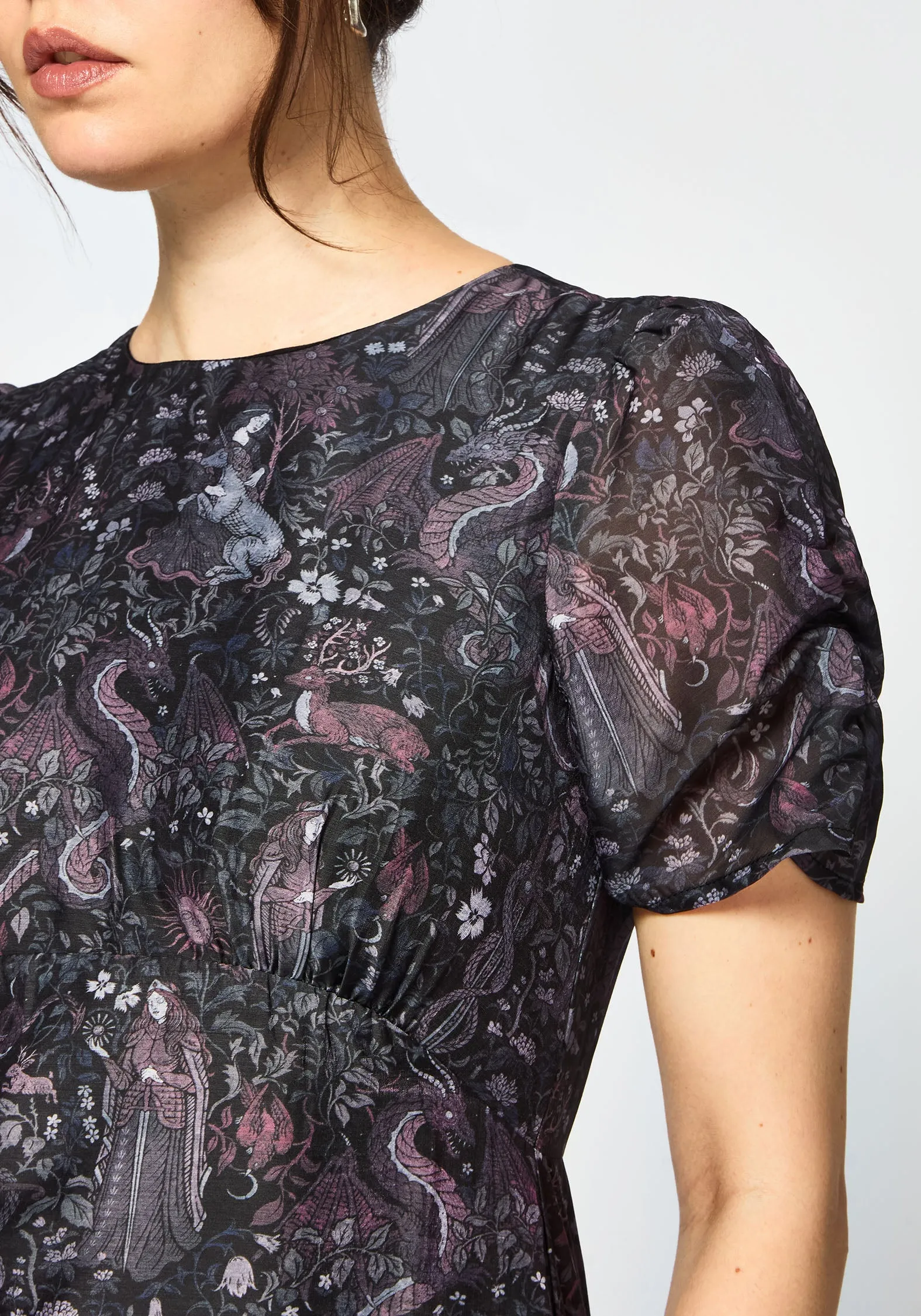 Light and breathable fabric The versatile nature of this maxi dress allows for a range of styling possibilities from casual to chic Haunt Medieval Print Chiffon Maxi Dress