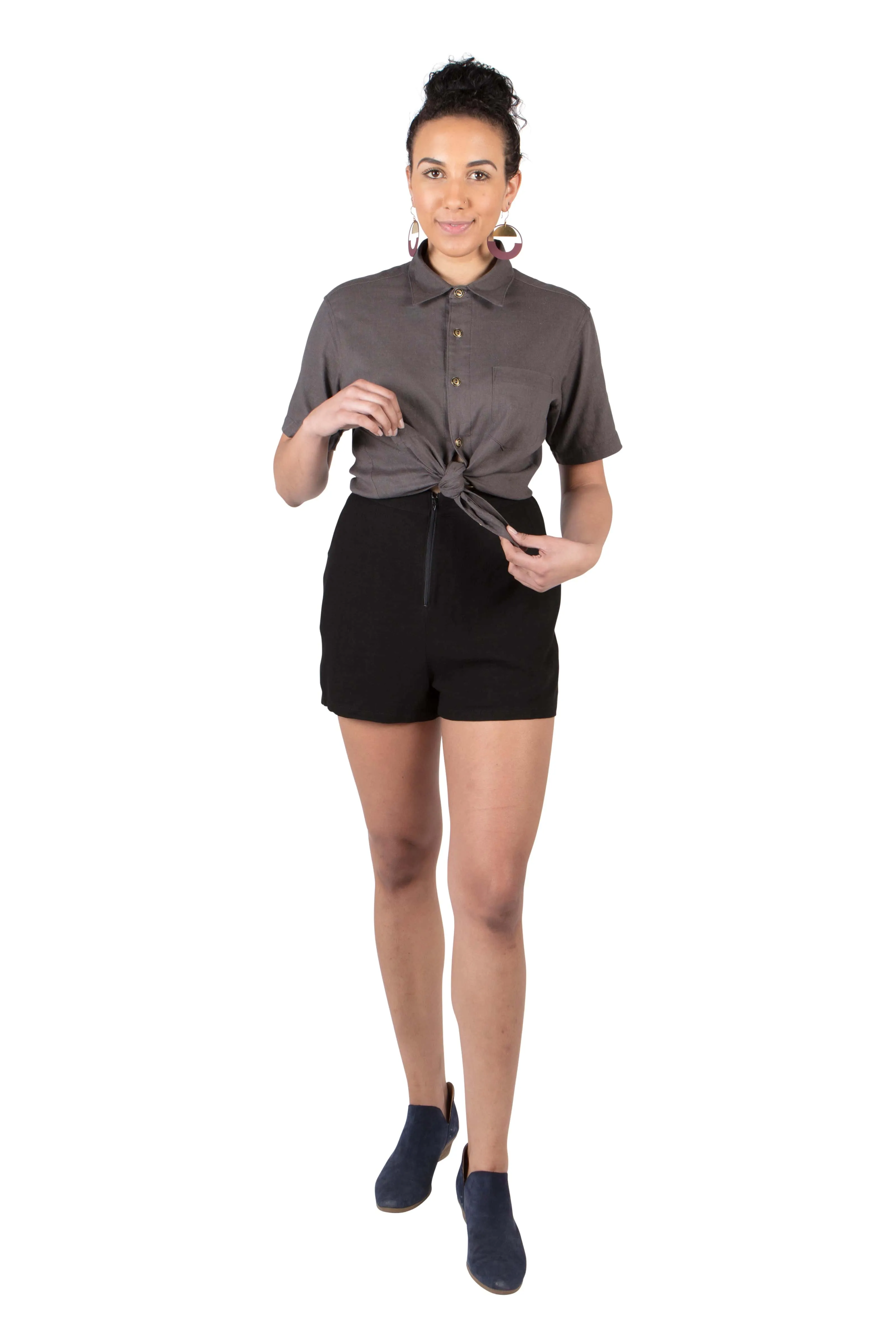 Breezy Shorts in Black Linen Comfy Wearable
