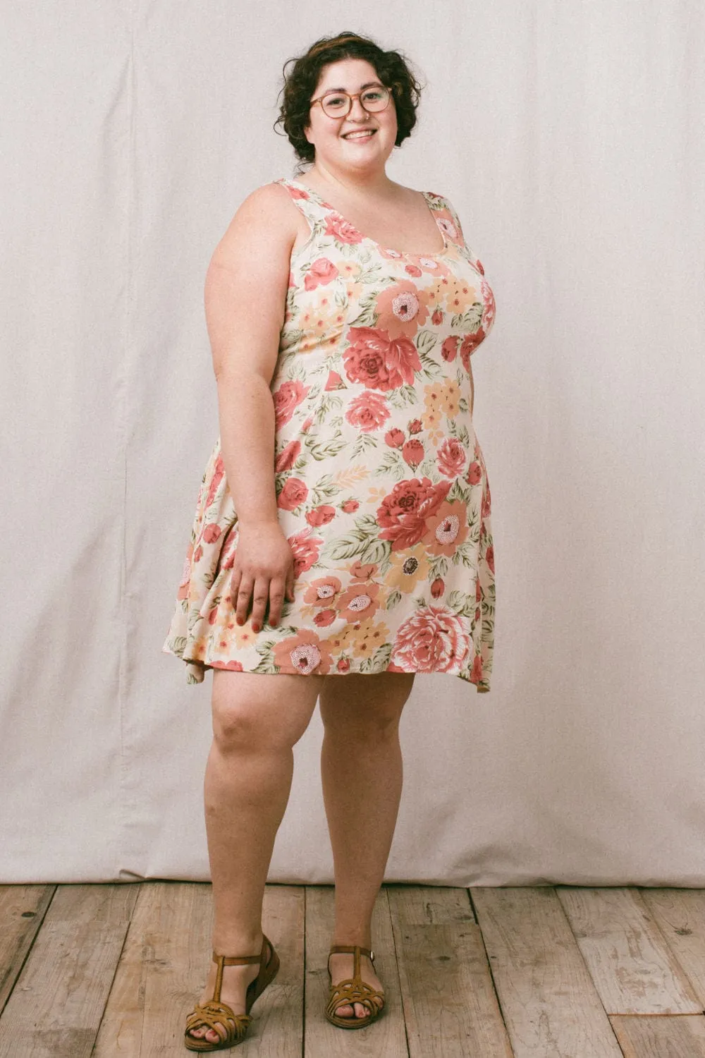 Delana Dress in Peach Floral Chic Casual Wear