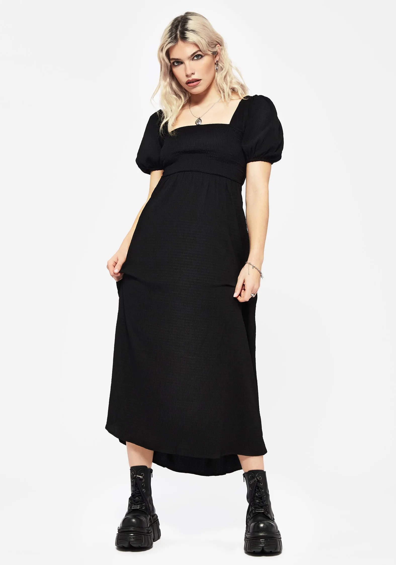 Carmine Midaxi Smock Dress - Black and Effortless fit dress.