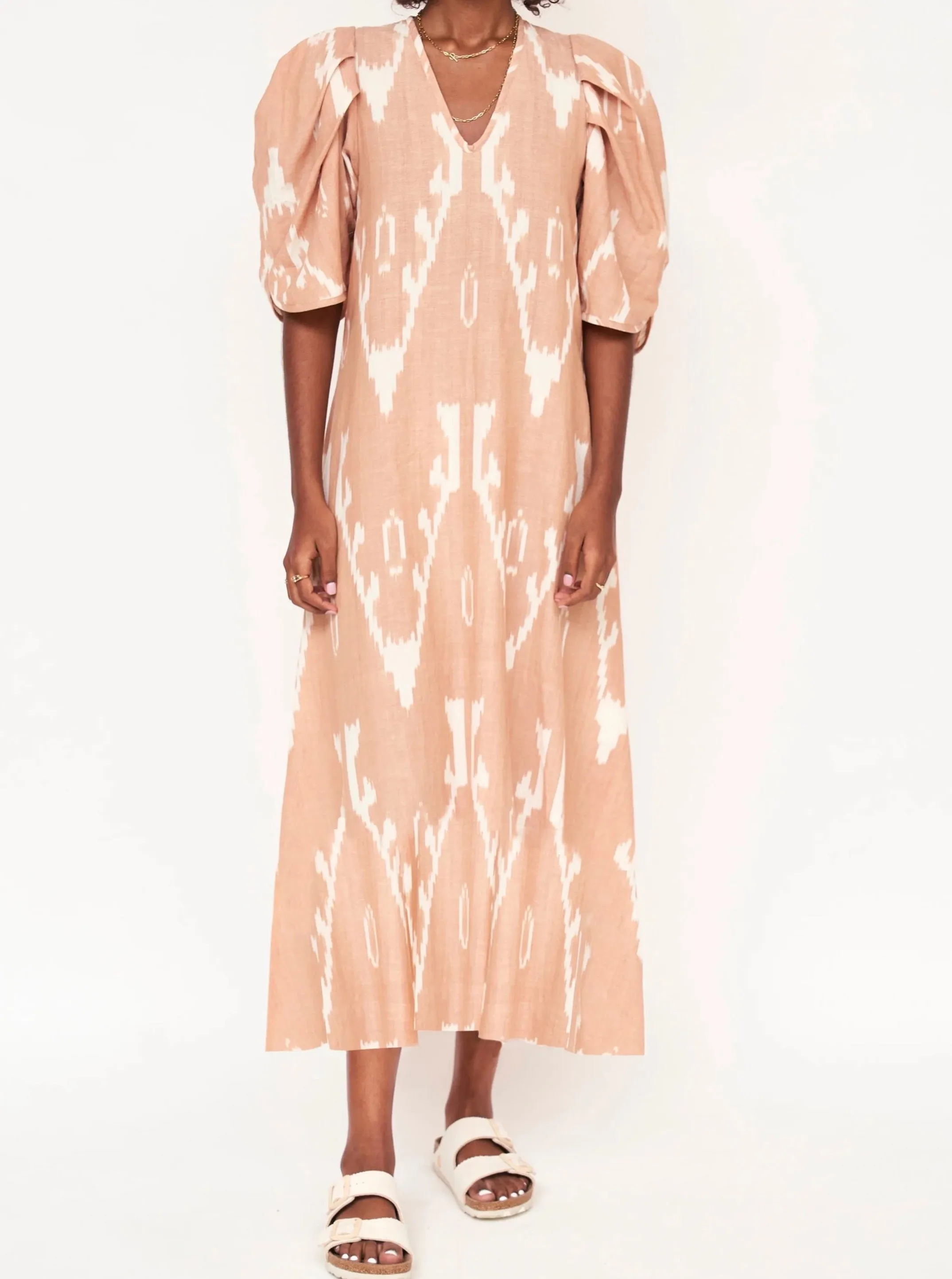 Gentle Shine Mirth Cassis in Conch Ikat/ Flat Hem