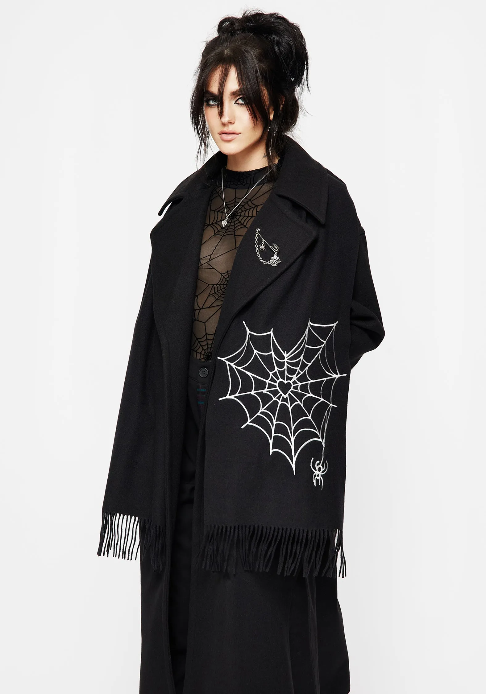 Catch Feelings Embroidered Scarf Lightweight insulation Elegant Look