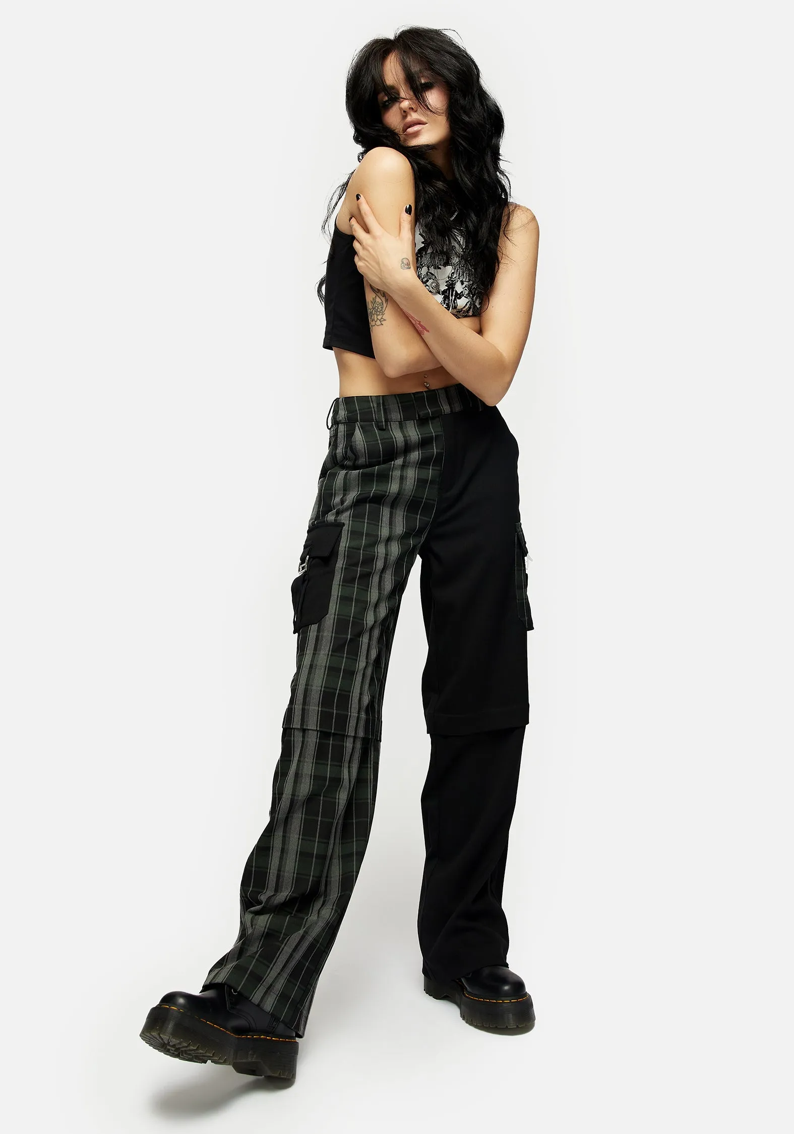 Wrinkle Resistant Checkmate Cargo Pant