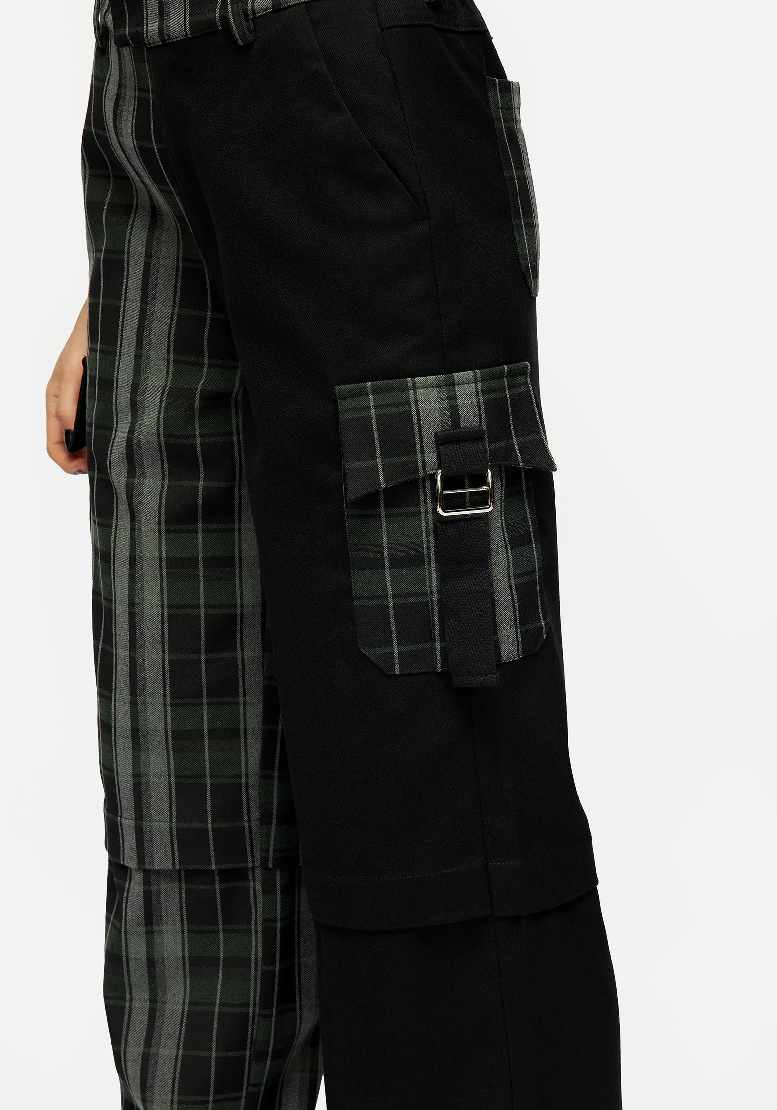 Checkmate Cargo Pant Subtle Look