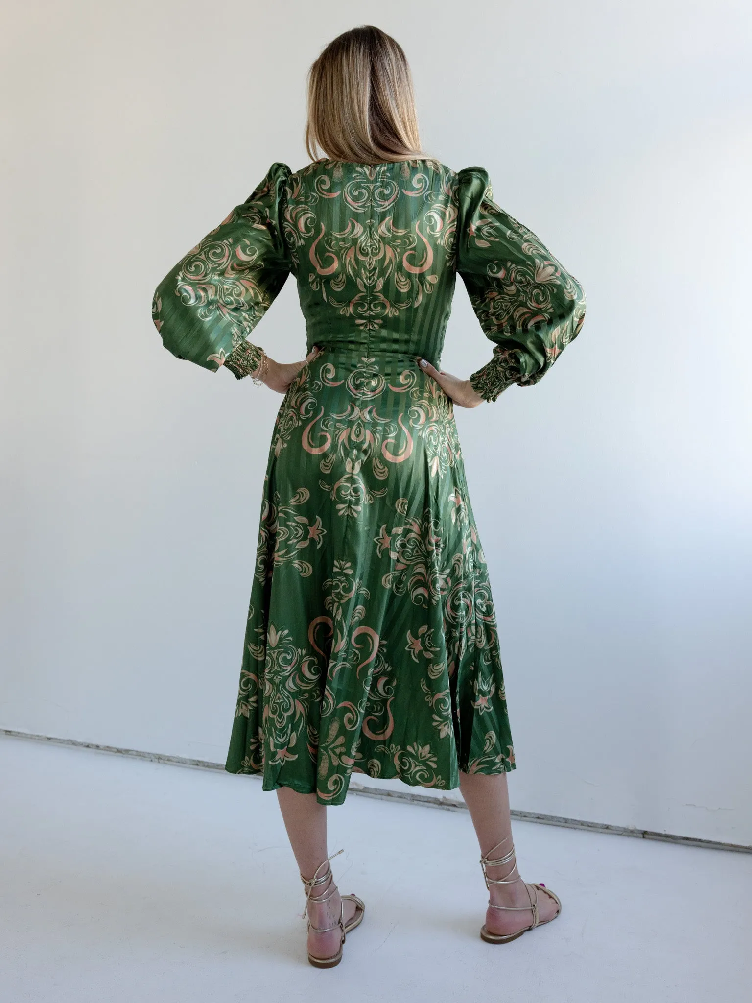 Caroline Midi Dress Chic Appeal