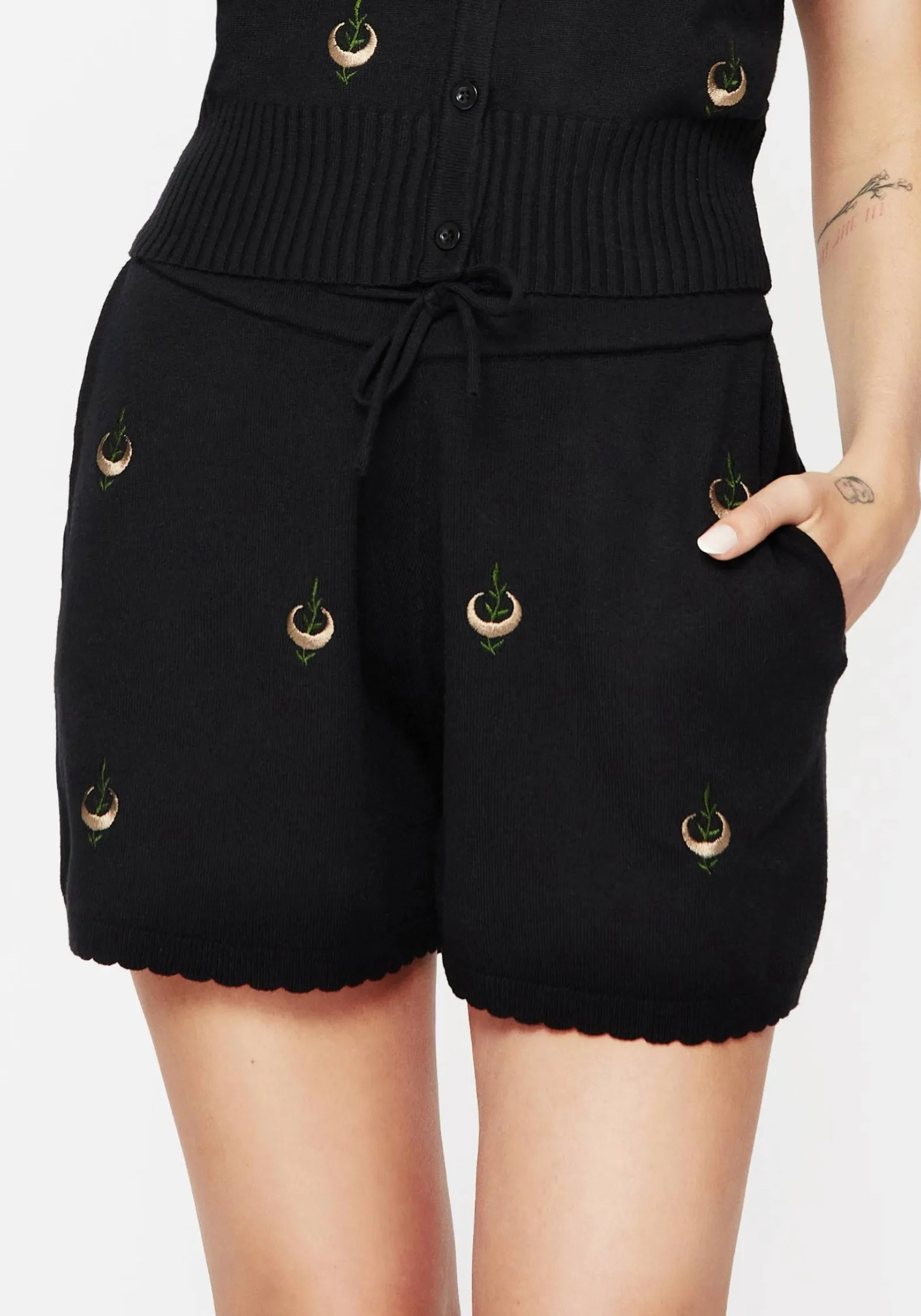 High Density Weave Liana Moon Leaf Embroidered Knit Shorts