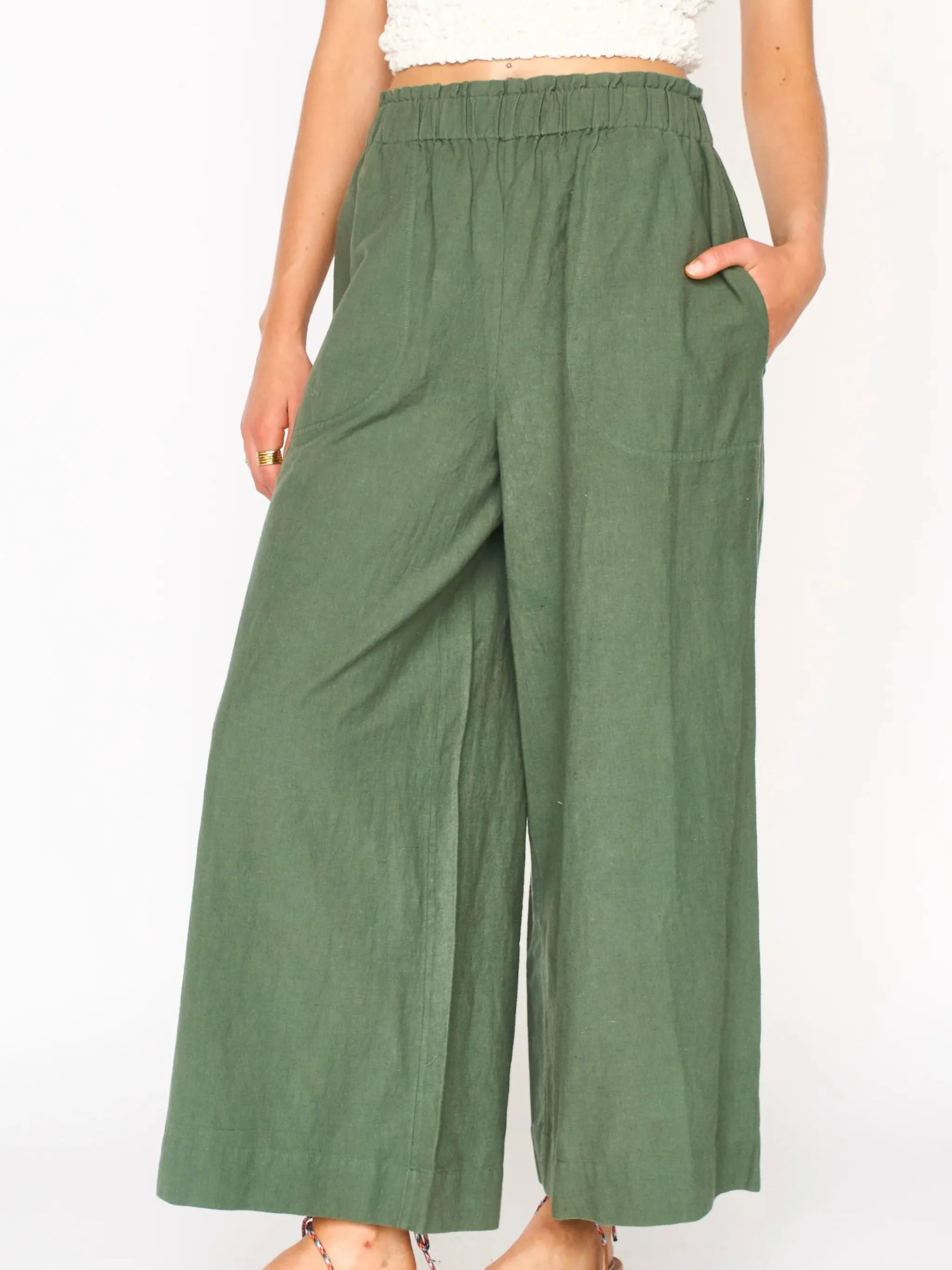 Mirth Pant in Kelp Body Fit Ready Outdoor Casual