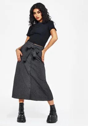 Non Restrictive Neutral Look Faythe Cotton Check Button Up Midi Skirt