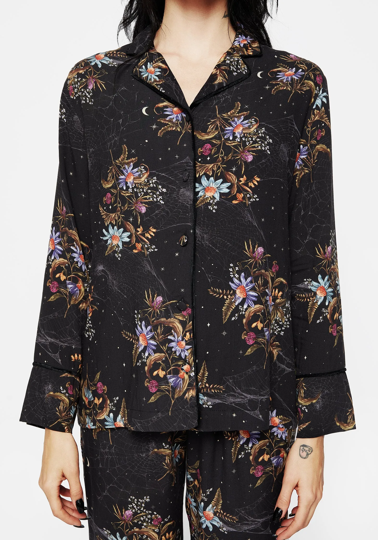 Effortless Style Contrast Stitch Cleome Floral Spiderweb Button Up Pyjama Top