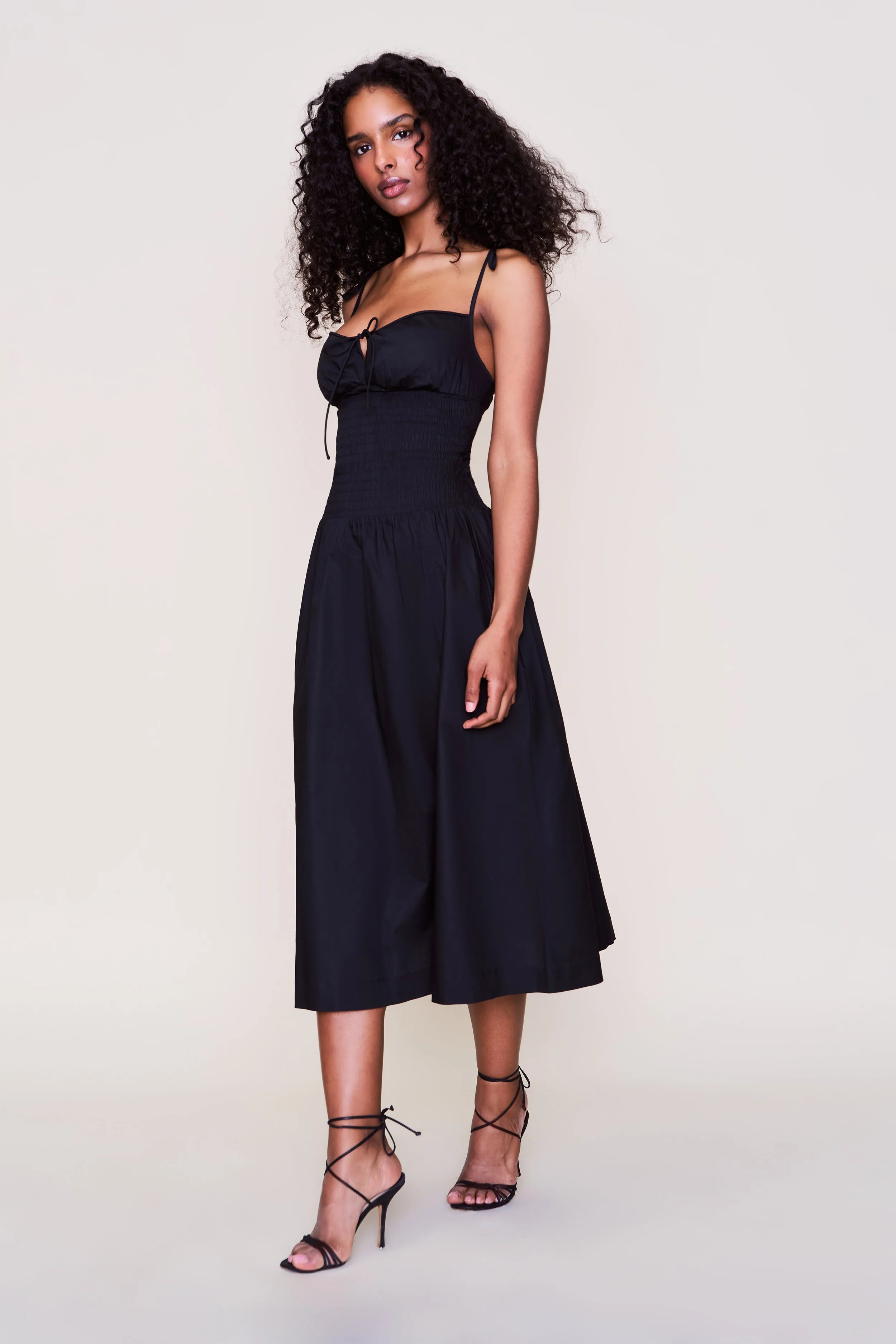 Diamond Glow Comfy Look Lura Midi Dress