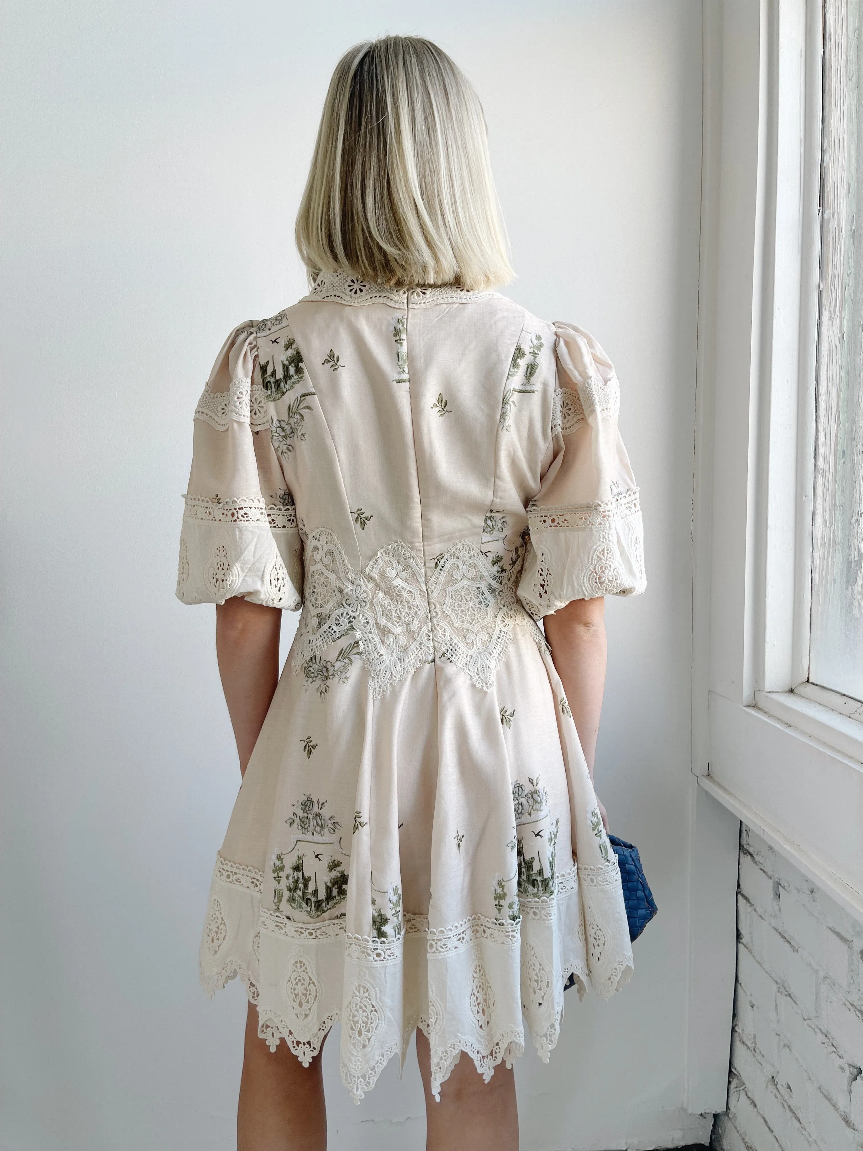 Soft-touch daywear Dreamy Simplicity Cora Dress