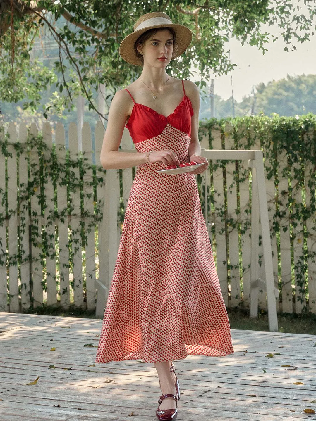 Silk Flow Breezy Fit Kimberly Romantic Sweetheart V-Neck Suspender Dress