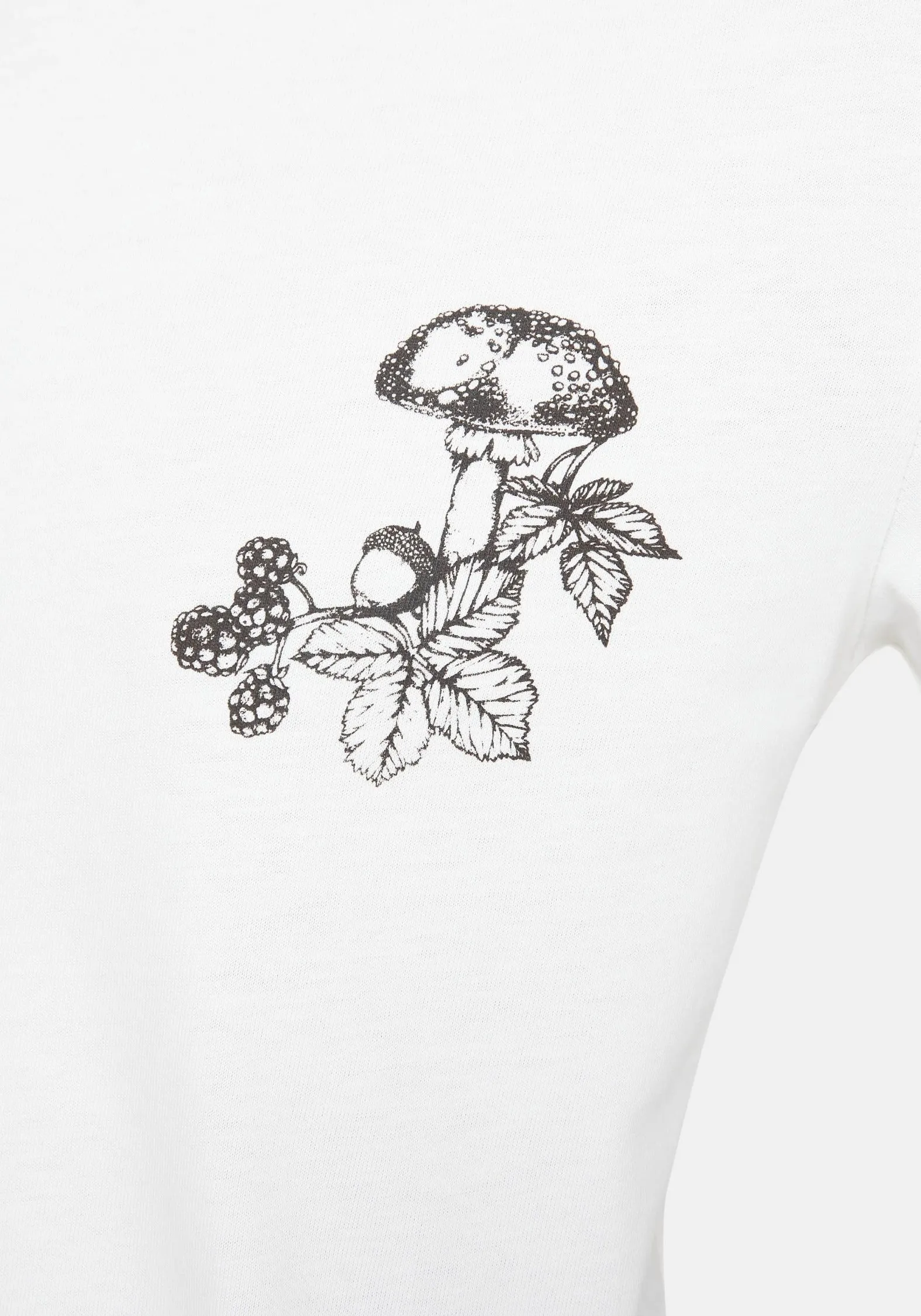 Cynthia Spider Web Graphic Cotton T-Shirt Picnic