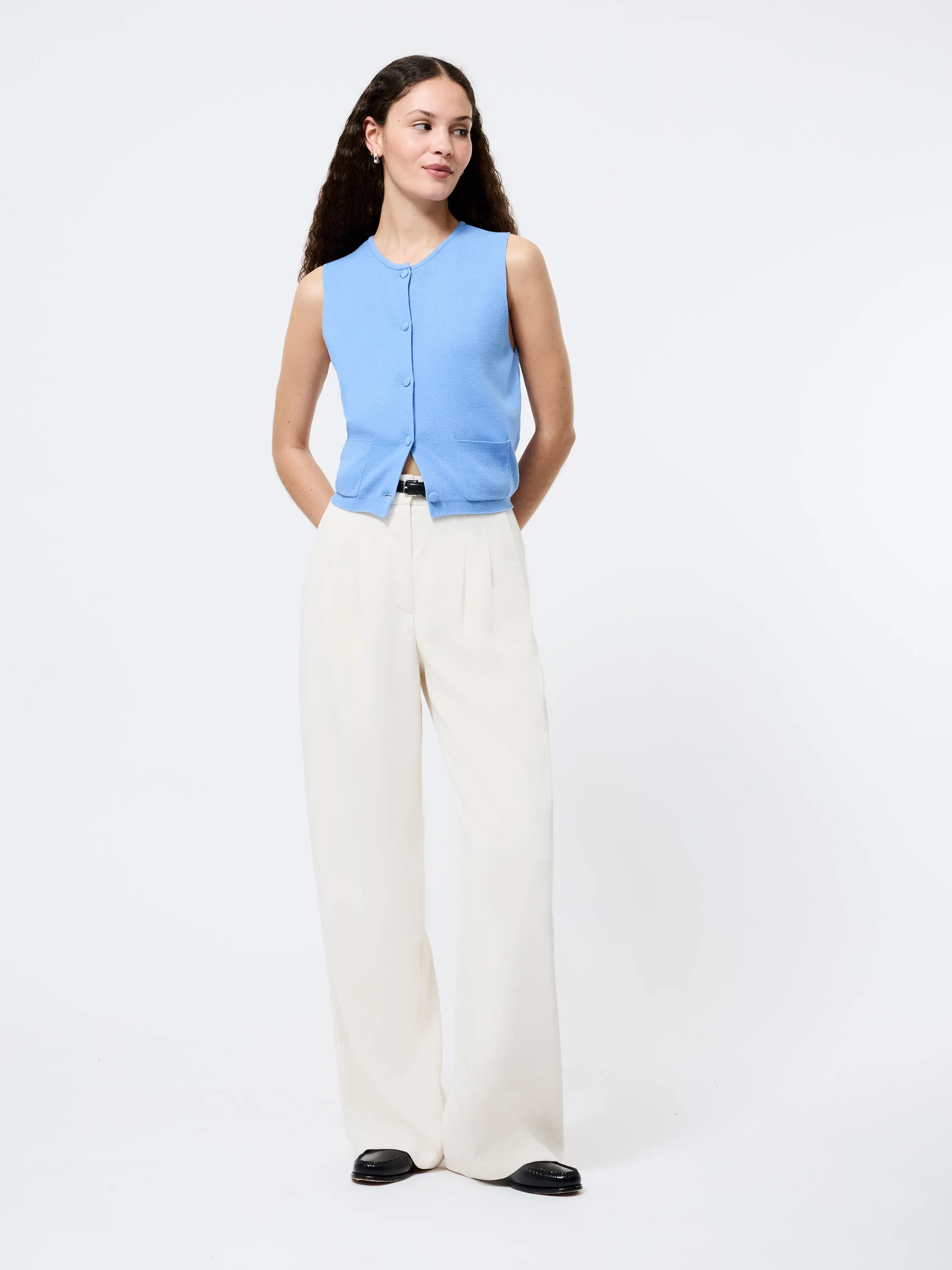 Unstructured Silhouette Stretchable Cuffs Cosysoft Knit Vest