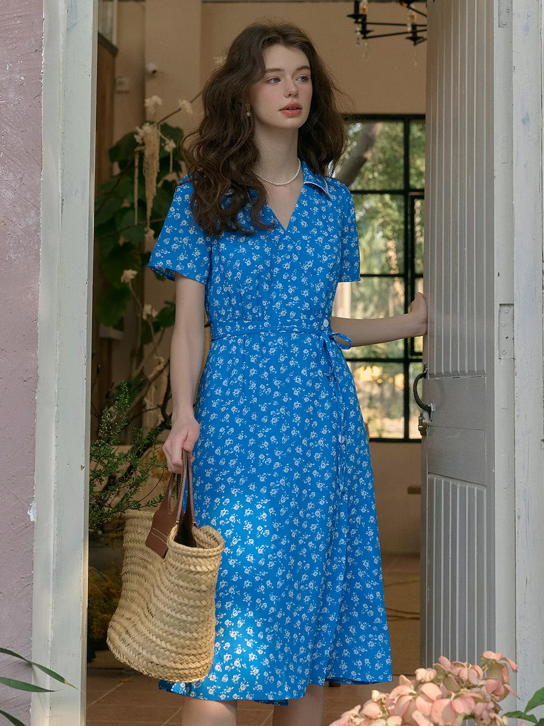 Cool Tone Alba V-Neck X-Line Floral Tea Dress