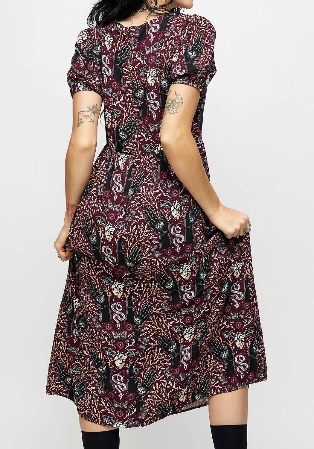 Chill Fit Sculpted Fit Hemlock Button Detail Puff Sleeve Midi Dress