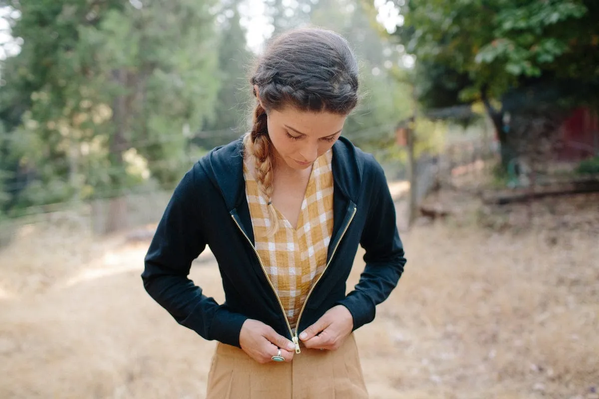 Cropped Hoodie In Black Snug Fit Knit