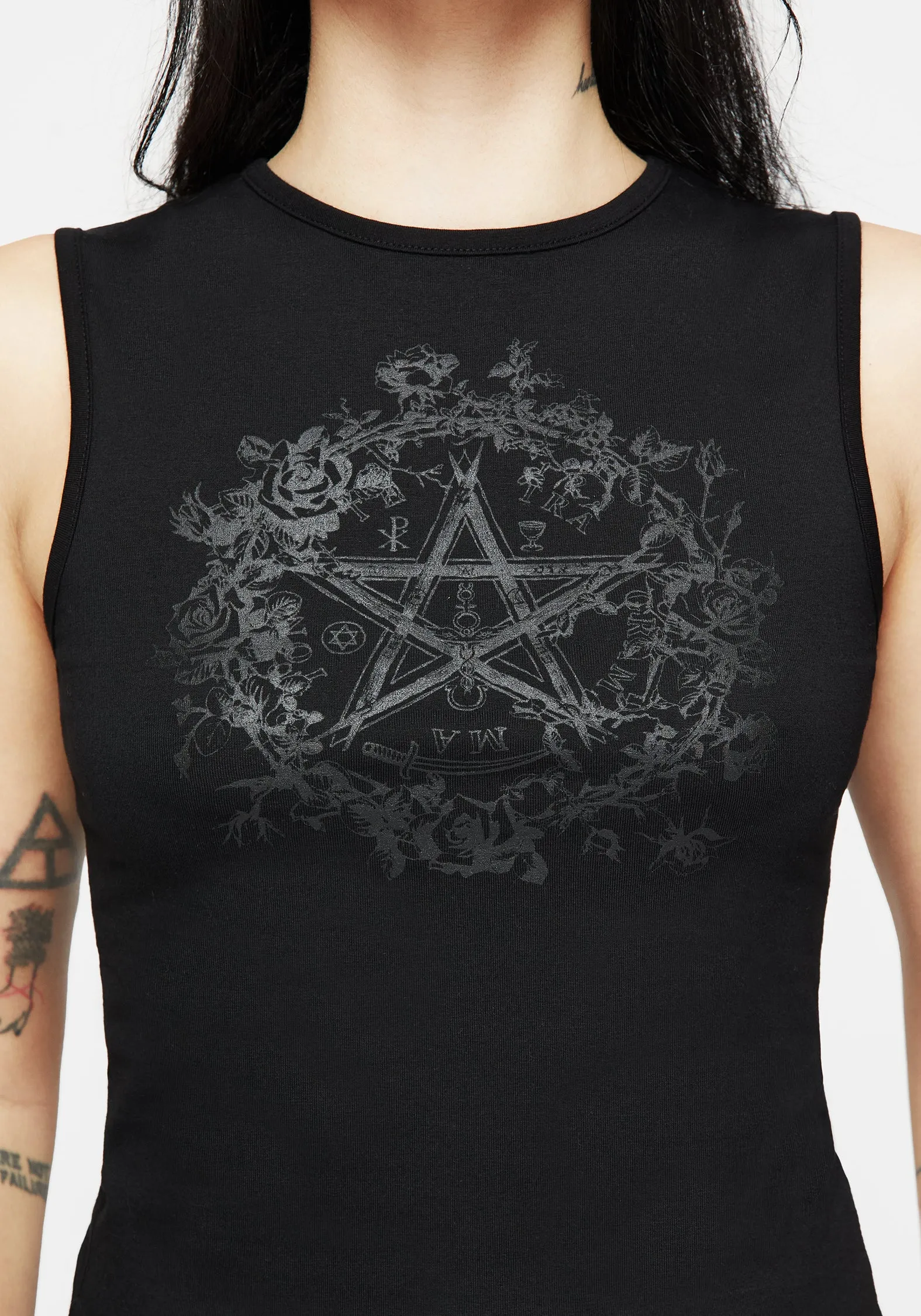 Bonded Seam Technique Biodegradable Fiber Blend Encore Cotton Thorn and Rose Printed Sleeveless Top