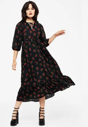 Flowing silhouette dress Designed with simplicity and sophistication in mind this dress is perfect for any occasion Darcey Floral Print Chiffon Midaxi Dress