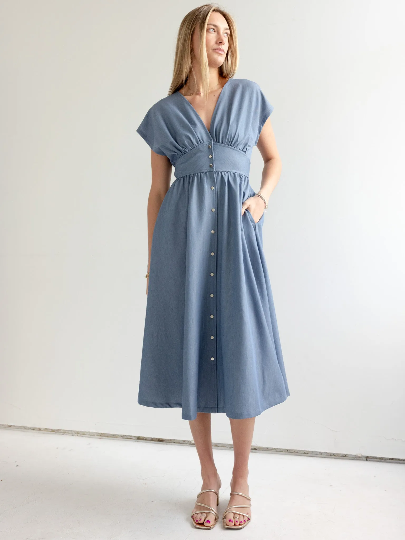 Vega Chambray Dress Neutral Finish