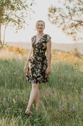 Anniversary-Event Raglan-Sleeve Spicy Xena in Black Woodland Wonder