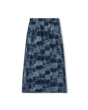 Stylish Vibe Bold Finish Denim Printed Straight Skirt
