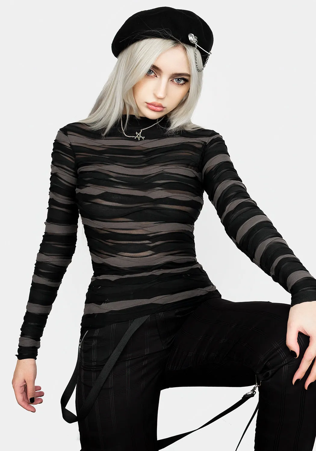 Distortion Top MidweightKnit Curved Hem
