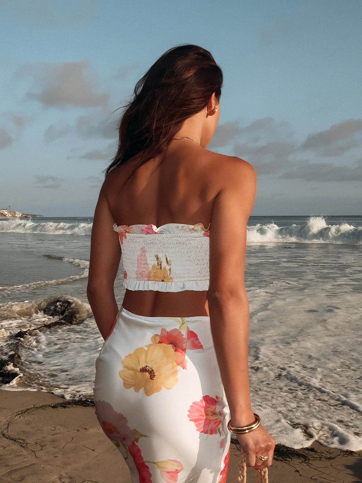 Dolce Vida Floral Tube Top - Final Sale Go-To Fit Lightweight Weave