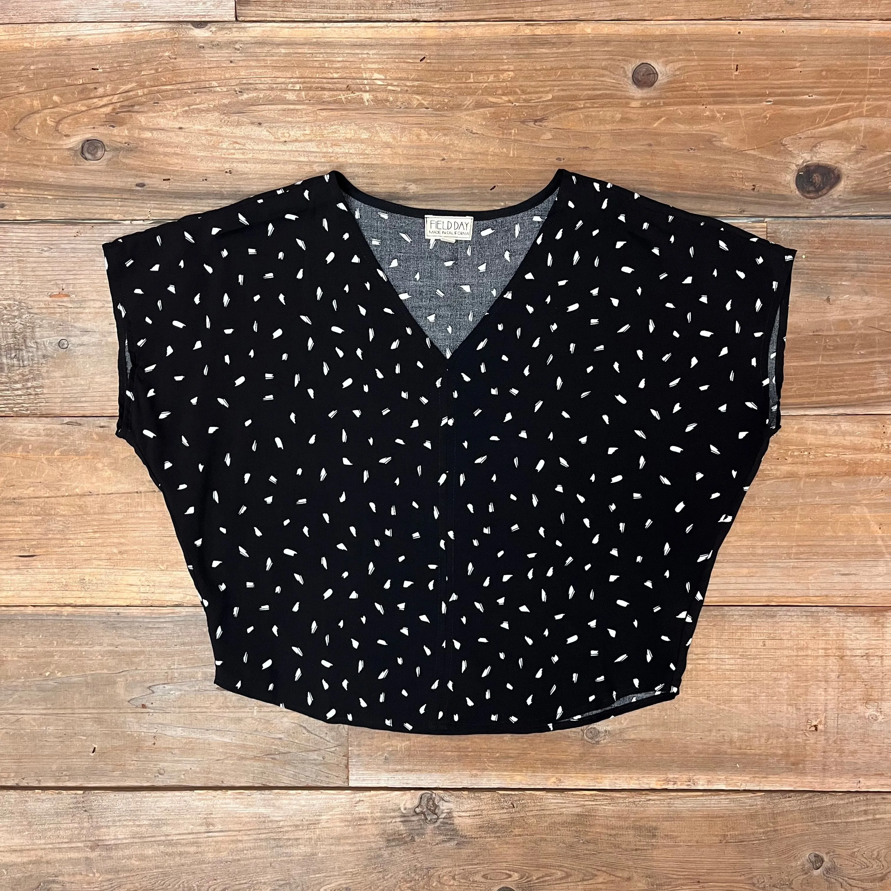Simple Knitwear Cozy Knit Design Dolman Top in Abstract Dot