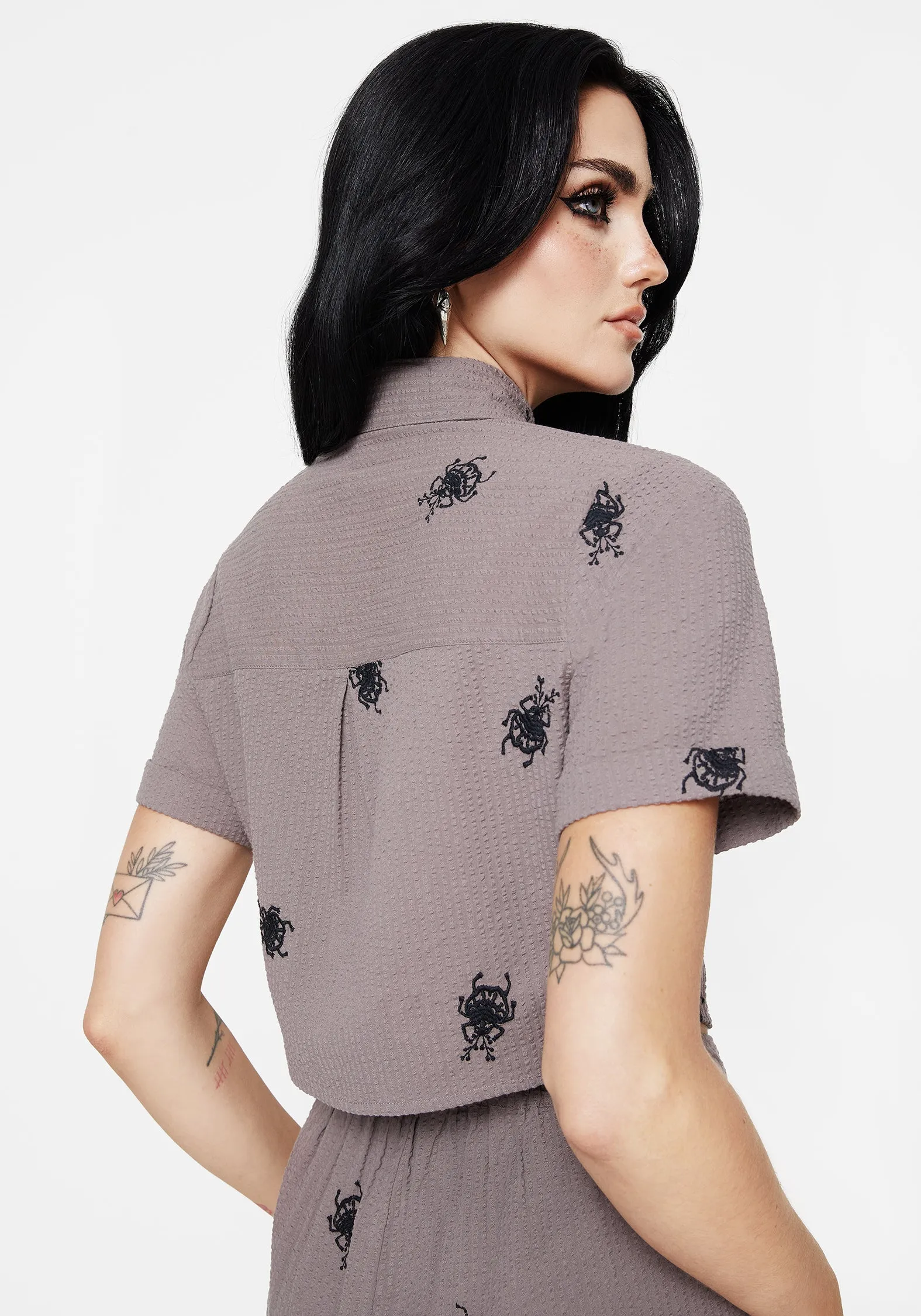 TwillWeave MinimalistCut Stag Beetle Embroidered Button Up Shirt