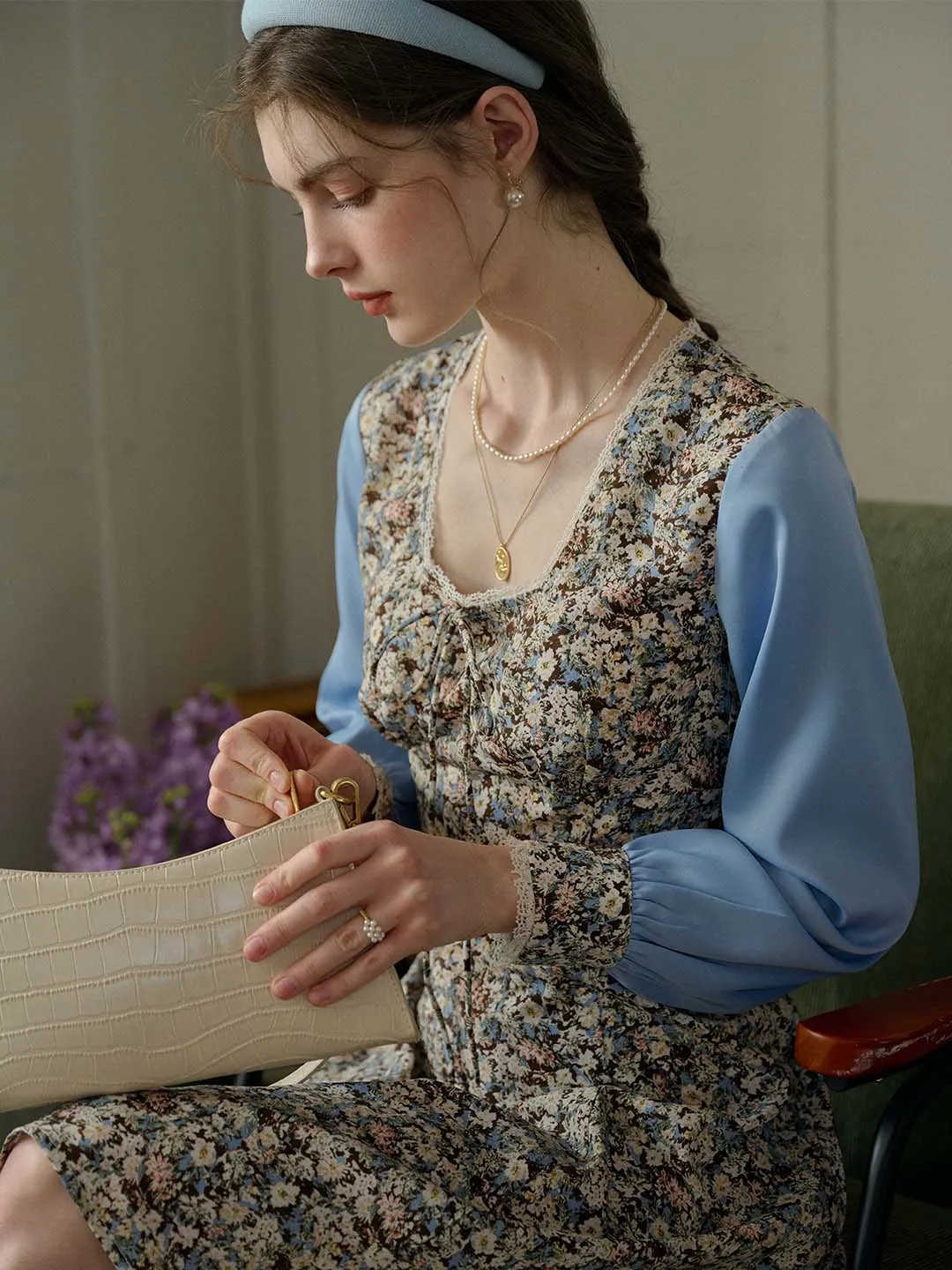 Sleek Feel Nicole Square Neck Bow Floral Print Lace Contrast Dress