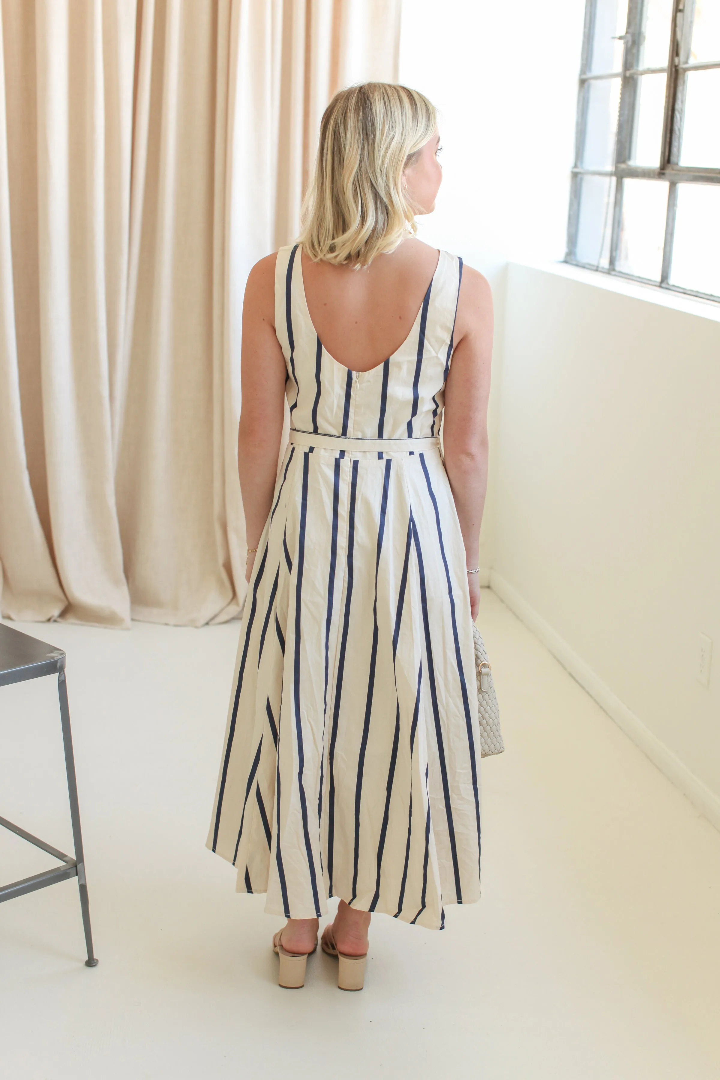 Flowy Texture Body Fit Elana Striped Midi Dress